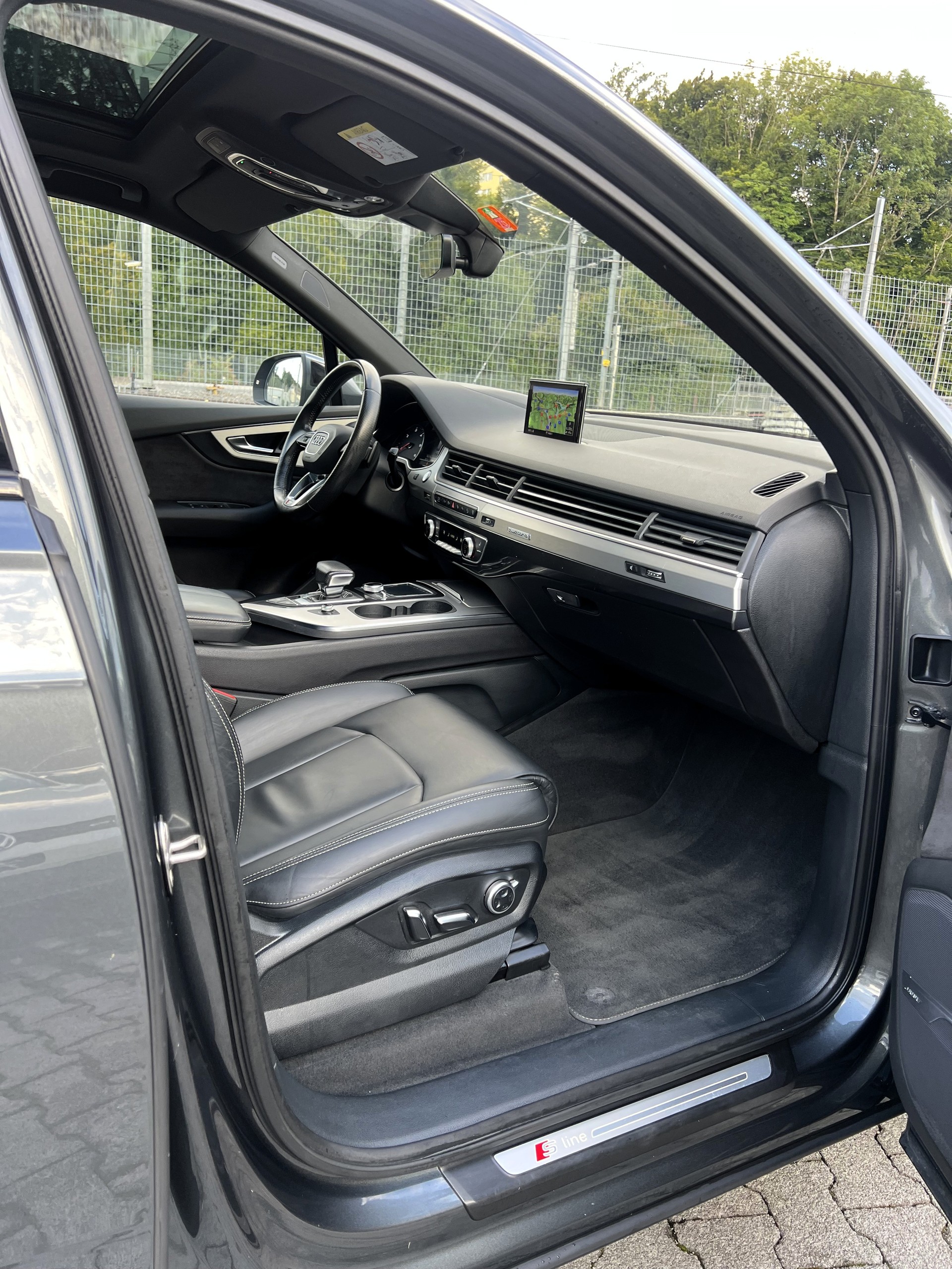 AUDI Q7 3.0 TDI quattro tiptronic-image-13