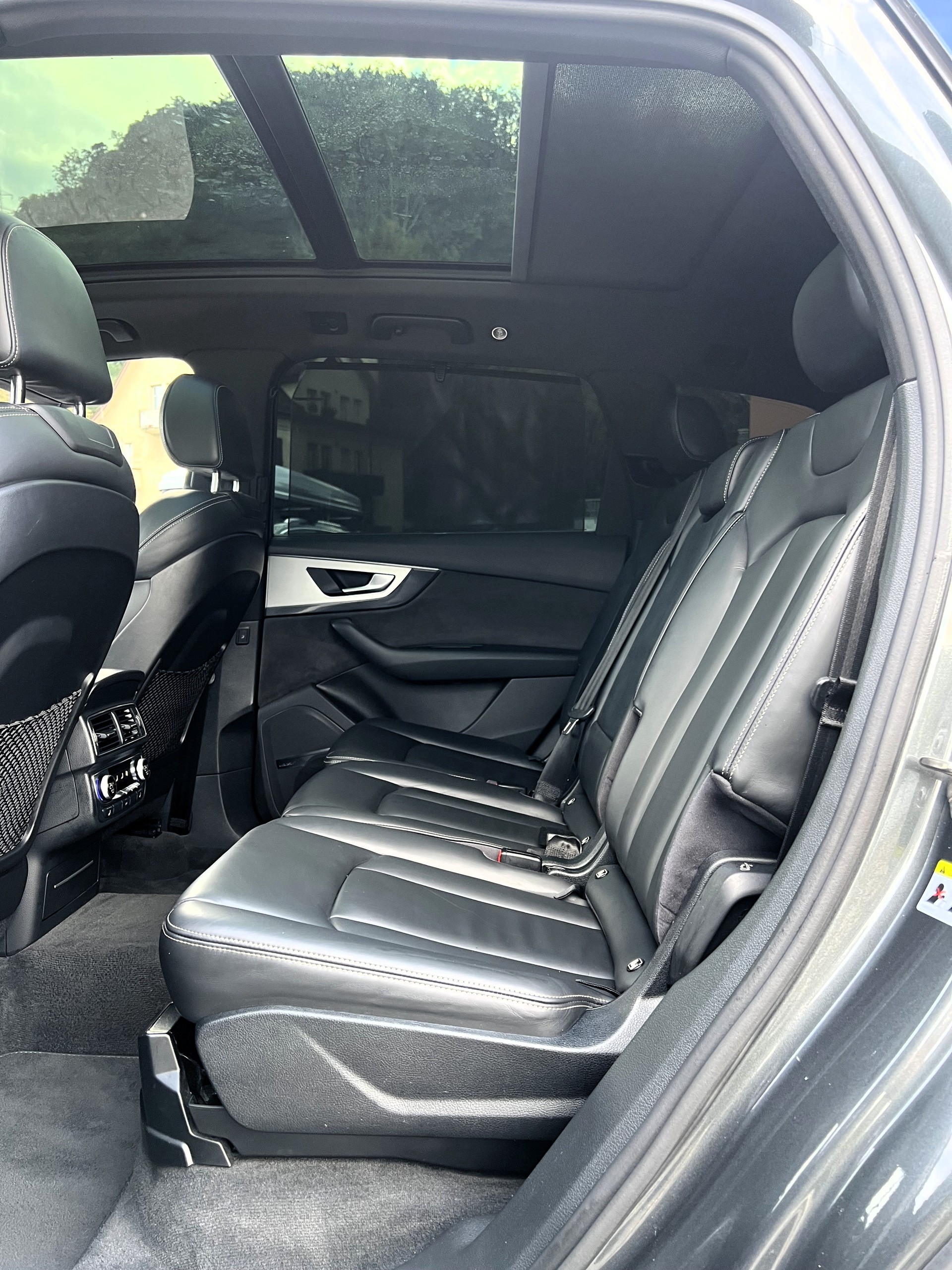 AUDI Q7 3.0 TDI quattro tiptronic-image-12