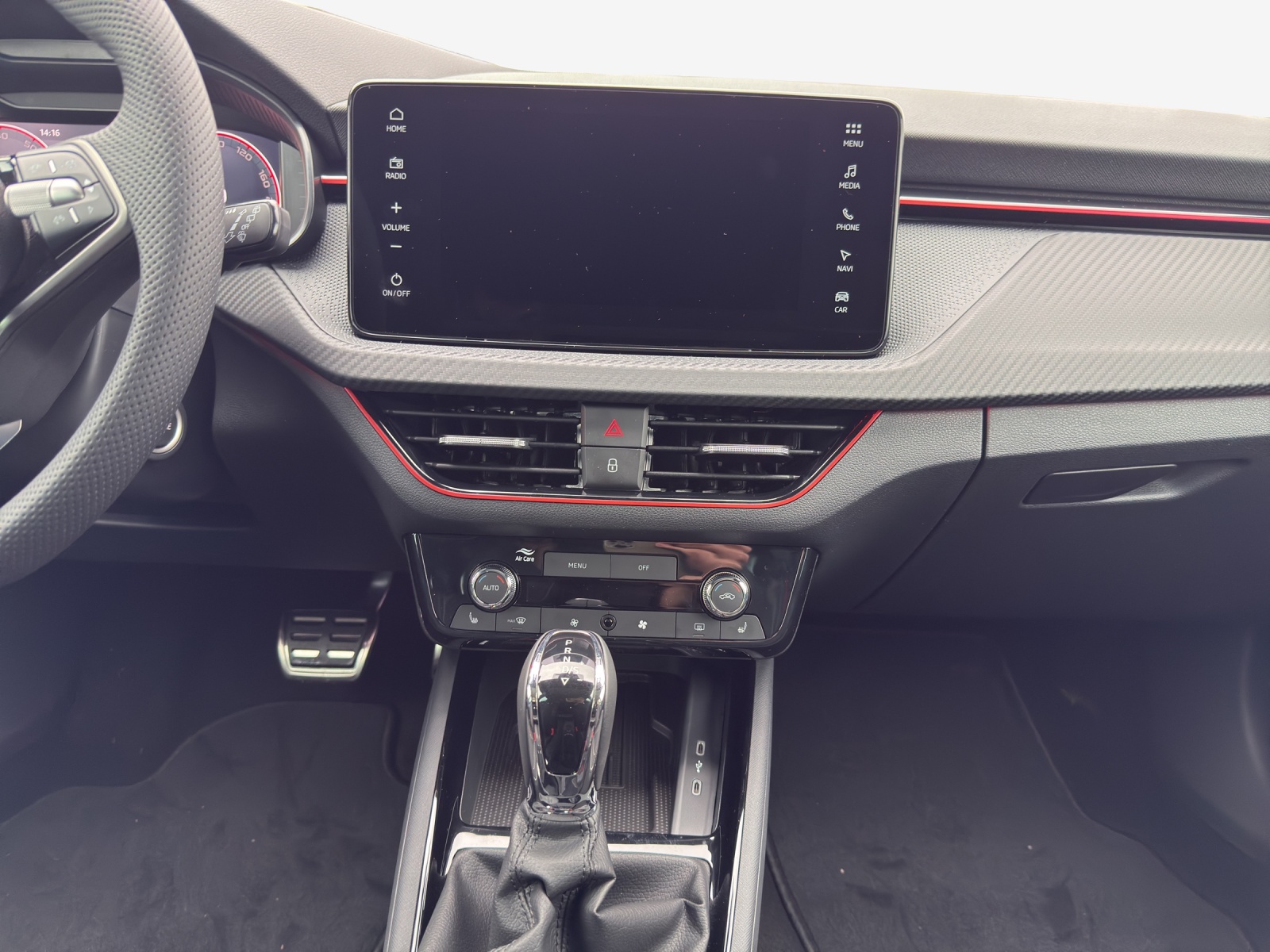 SKODA Kamiq 1.5 TSI Monte Carlo DSG-image-10