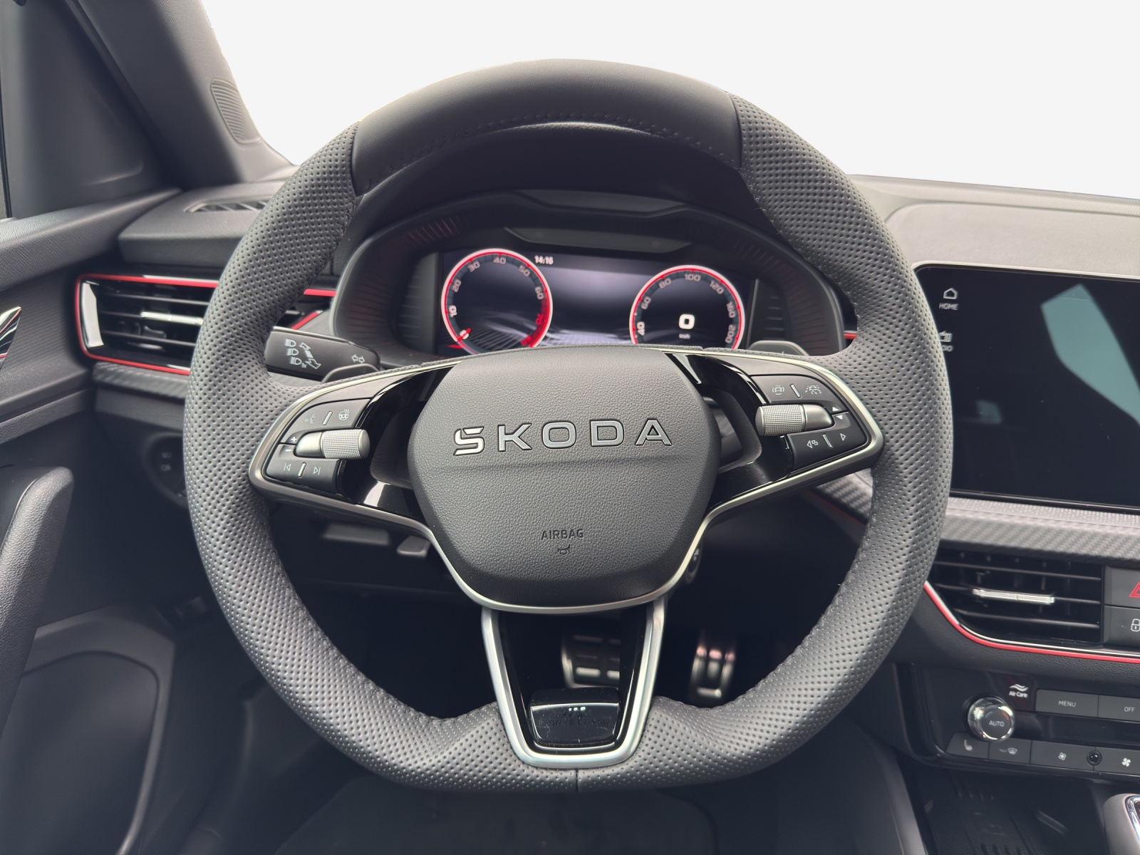 SKODA Kamiq 1.5 TSI Monte Carlo DSG-image-9