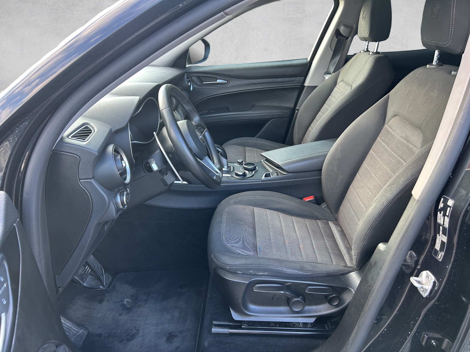 ALFA ROMEO Stelvio 2.2 JTDM Super Q4 Automatic-image-6