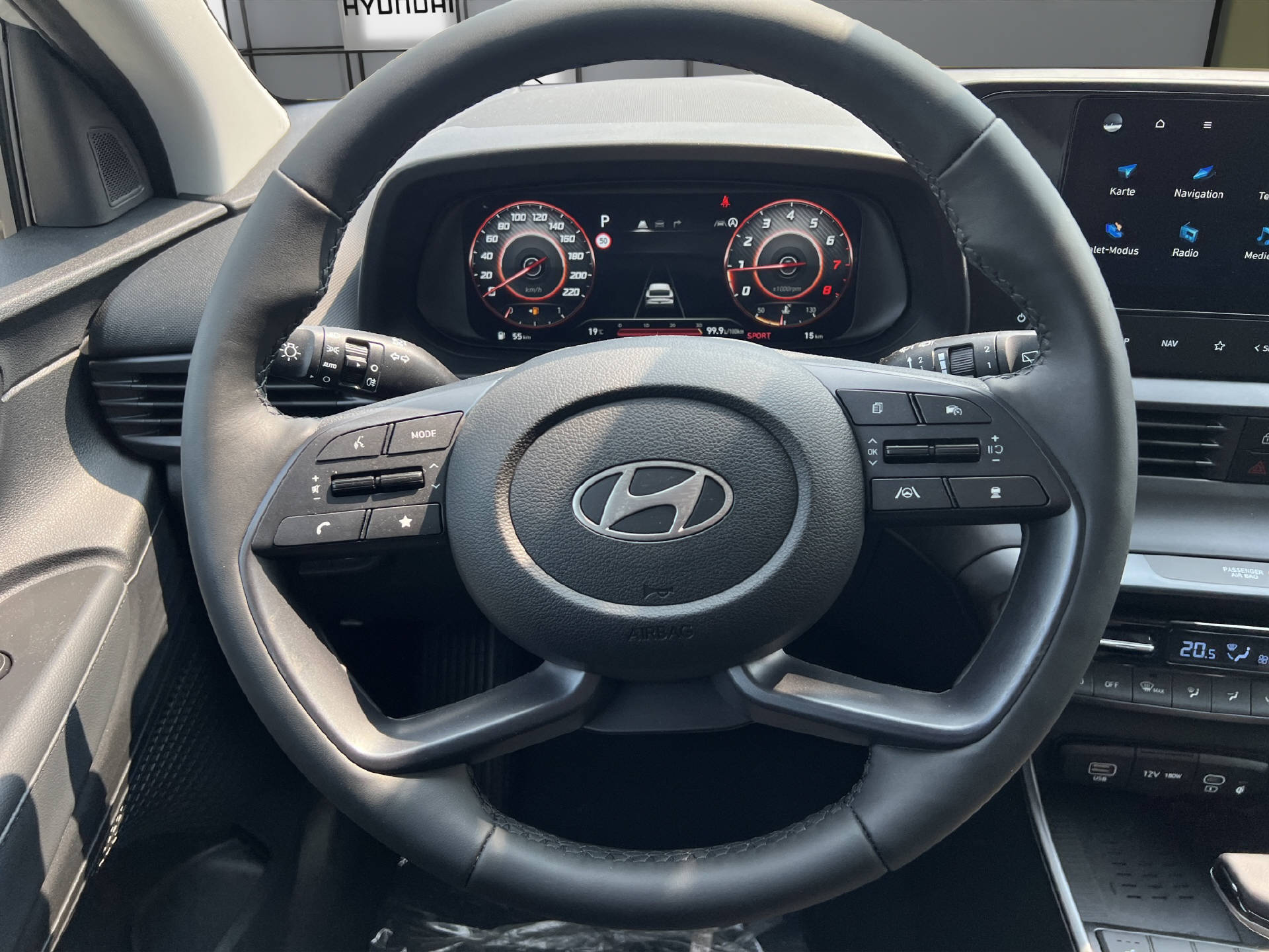 HYUNDAI i20 1.0 T-GDi 120 48V Amplia-image-9
