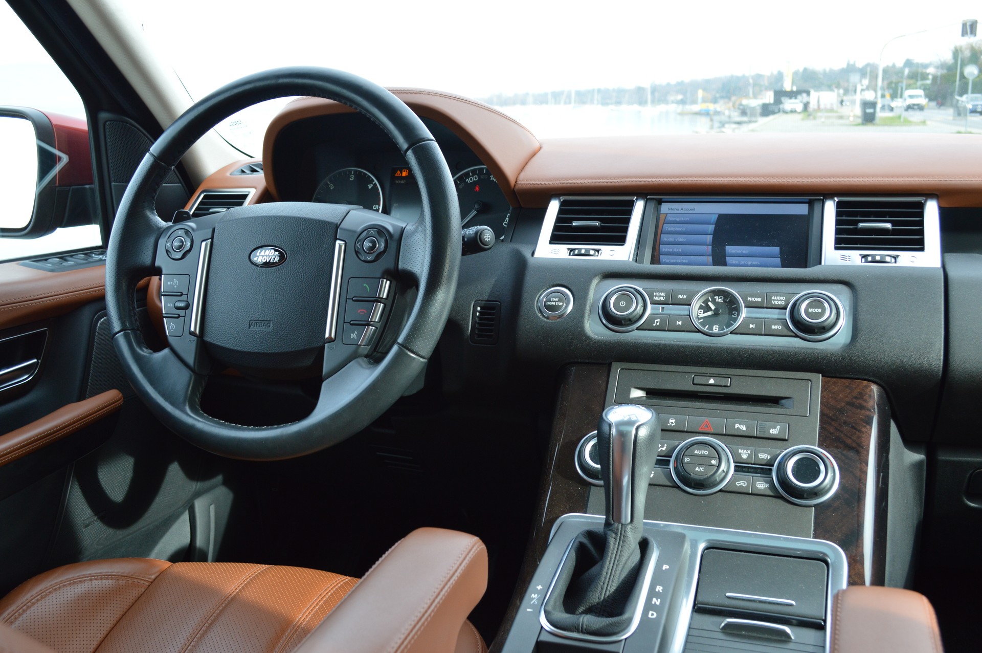 LAND ROVER Range Rover Sport 3.0 TDV6 HSE Automatic-image-9