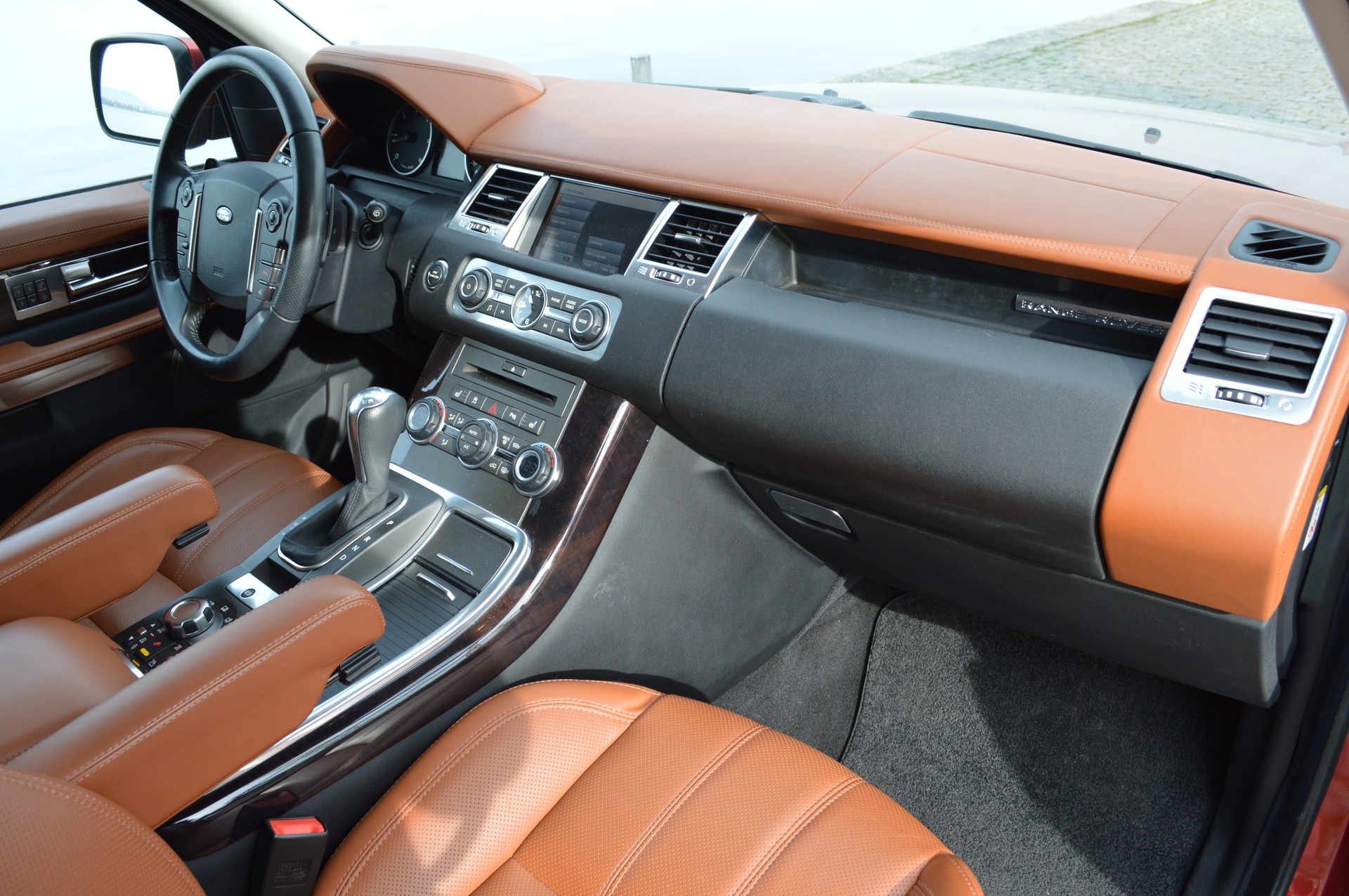 LAND ROVER Range Rover Sport 3.0 TDV6 HSE Automatic-image-7