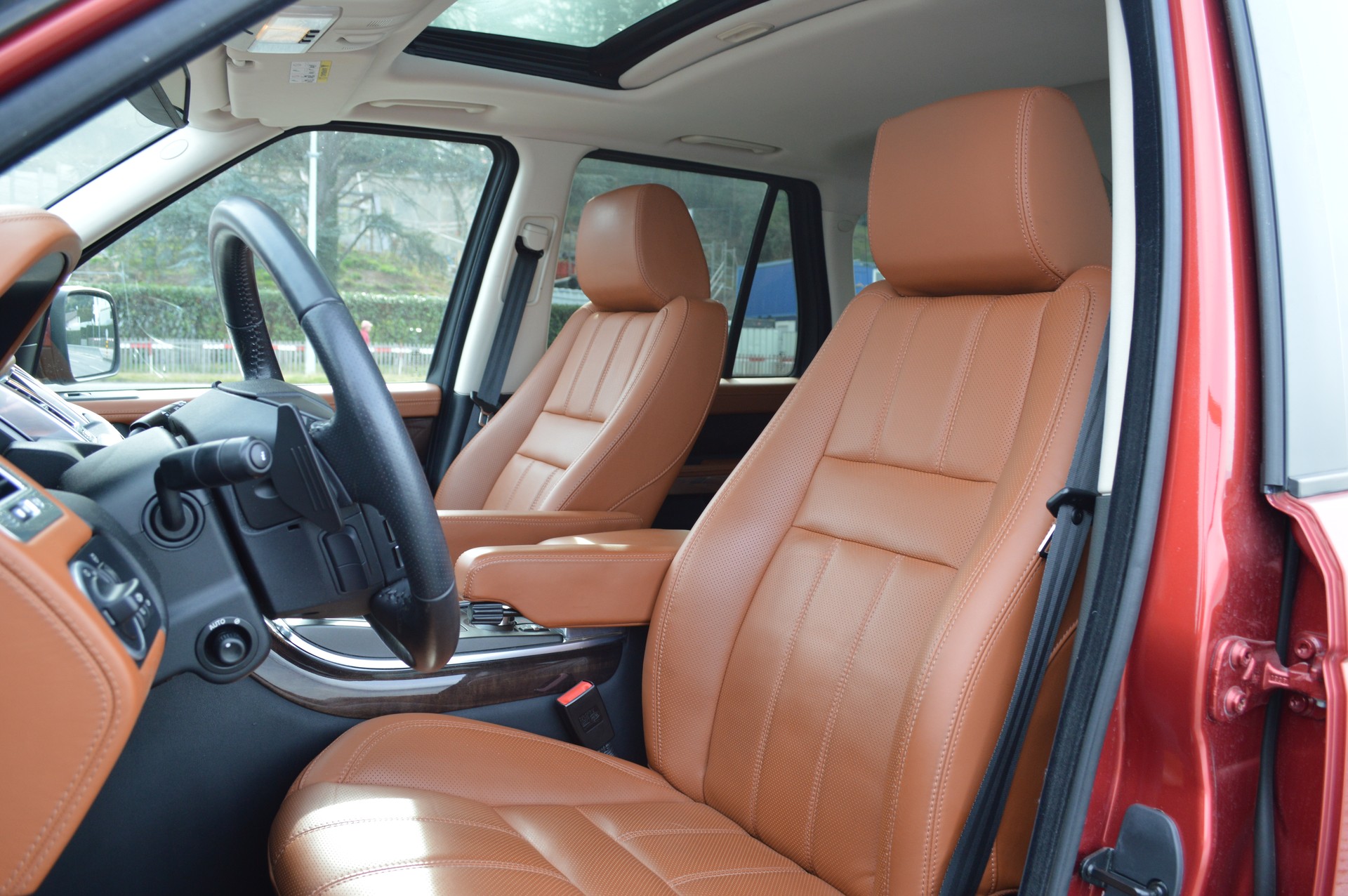 LAND ROVER Range Rover Sport 3.0 TDV6 HSE Automatic-image-11