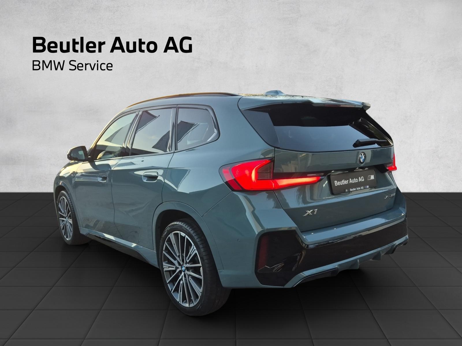BMW X1 23i xDrive paddles-showroom-element-2