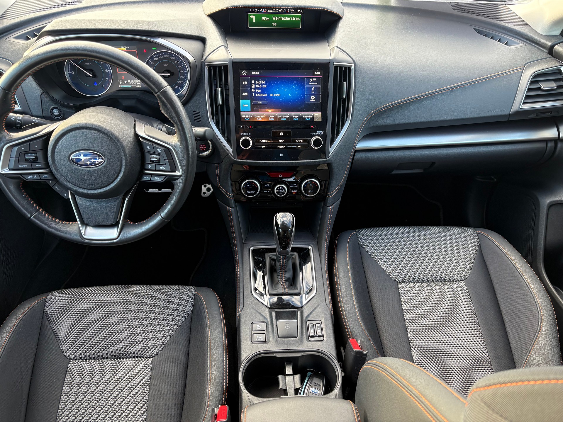 SUBARU XV 2.0i e-Boxer Swiss Plus-image-4