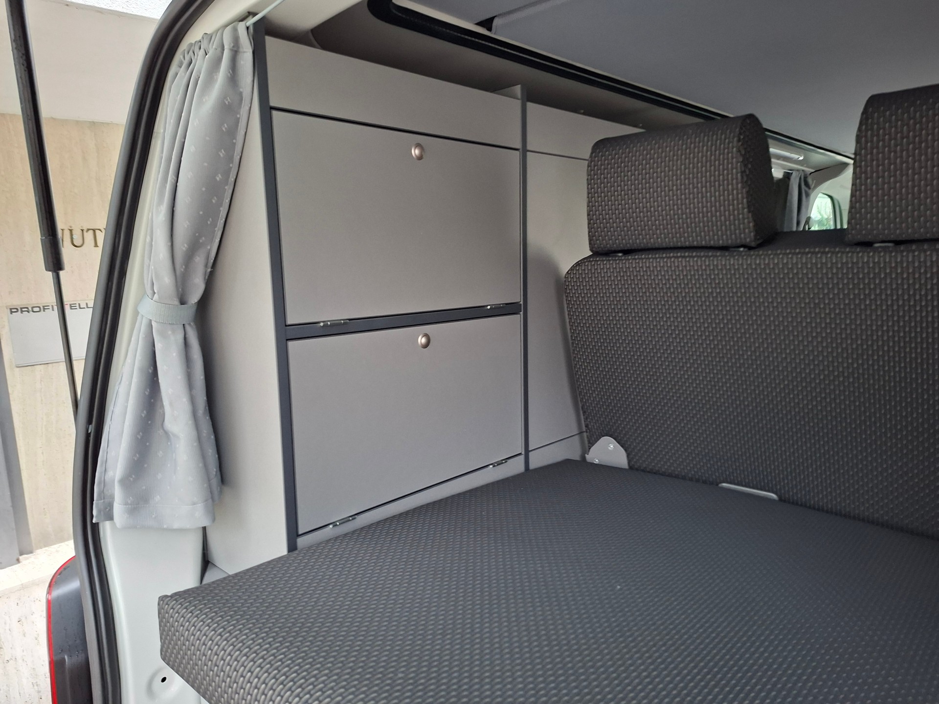 VW T6.1 2.0 TDI 150PS 4MOTION DSG LANG MAREMONTI COMFORT CAMPER 5SITZE-image-12