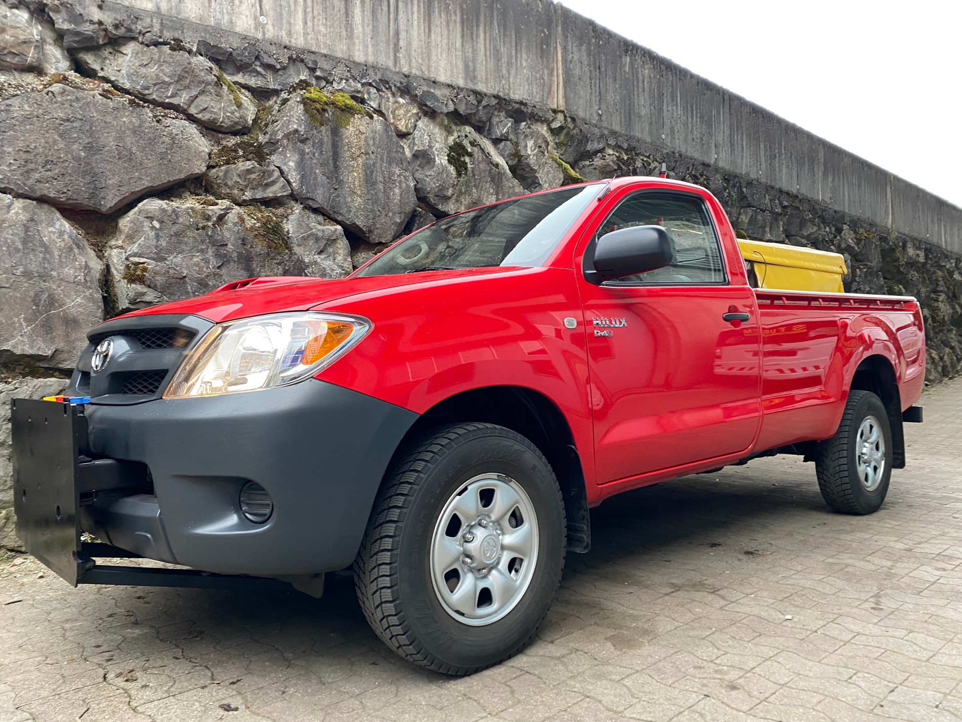 TOYOTA Hilux 4x4 SingleCab LineaLuna-image-4