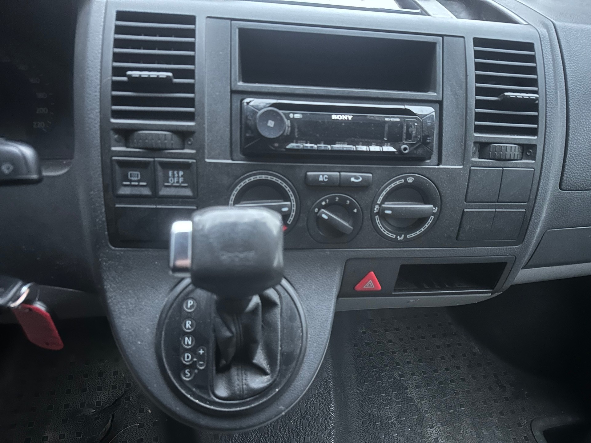 VW T5 2.5 TDI PD-image-4
