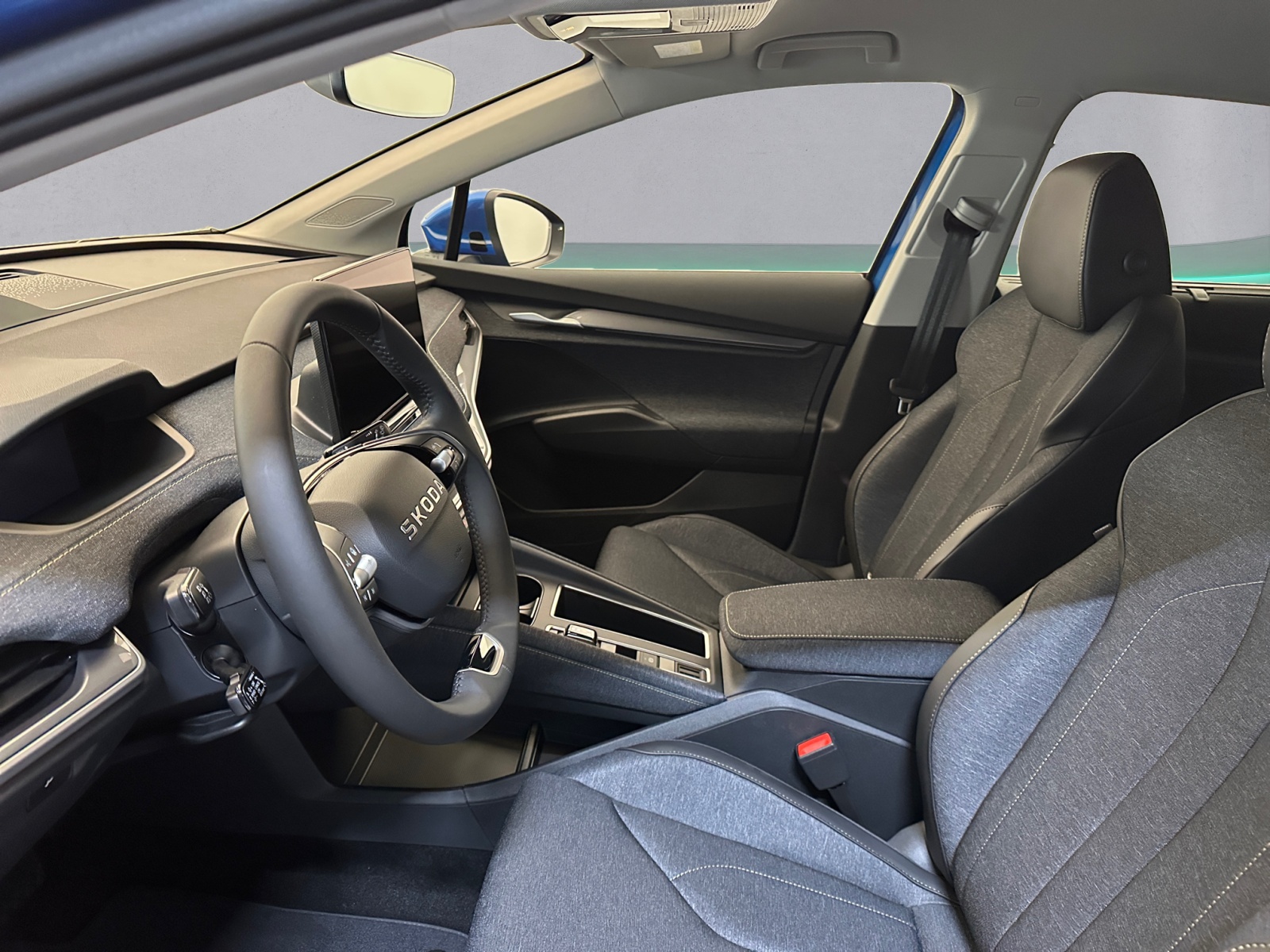 SKODA Elroq 85-image-8
