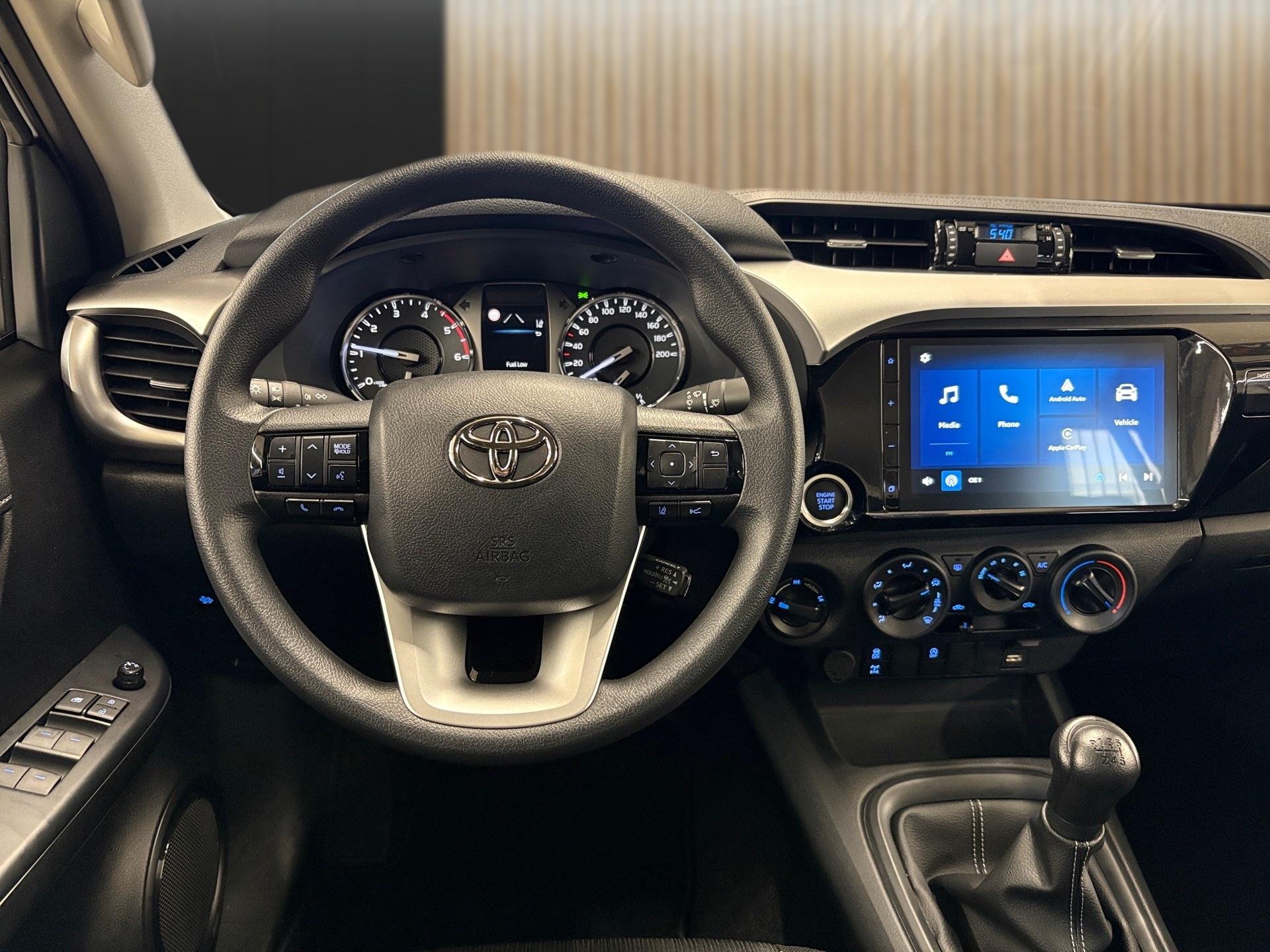 TOYOTA Hilux Double Cab.-Pick-up 2.8 D-4D 204 Comfort-image-12