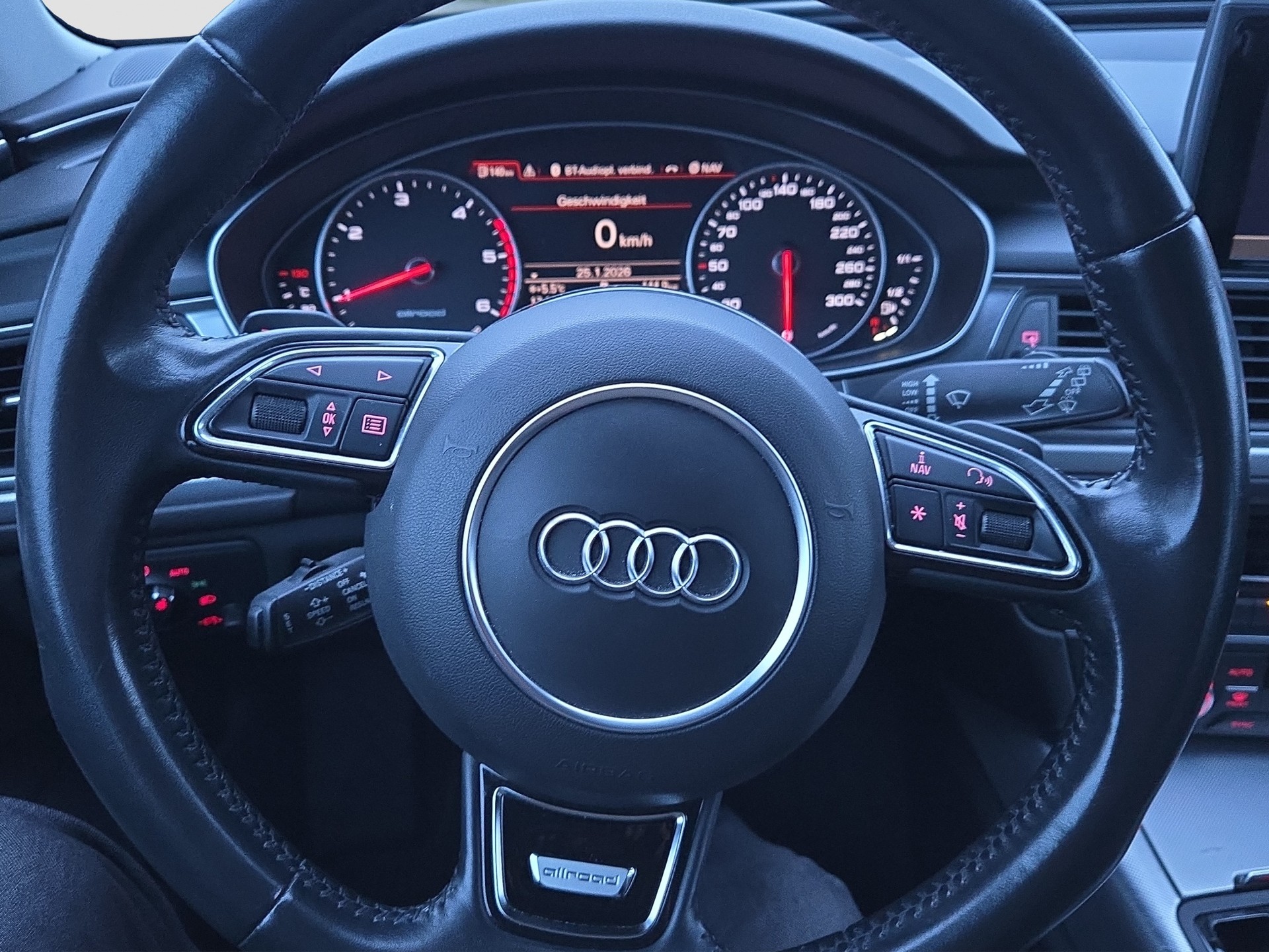 AUDI A6 allroad 3.0 TDI V6 quattro S-tronic-image-3