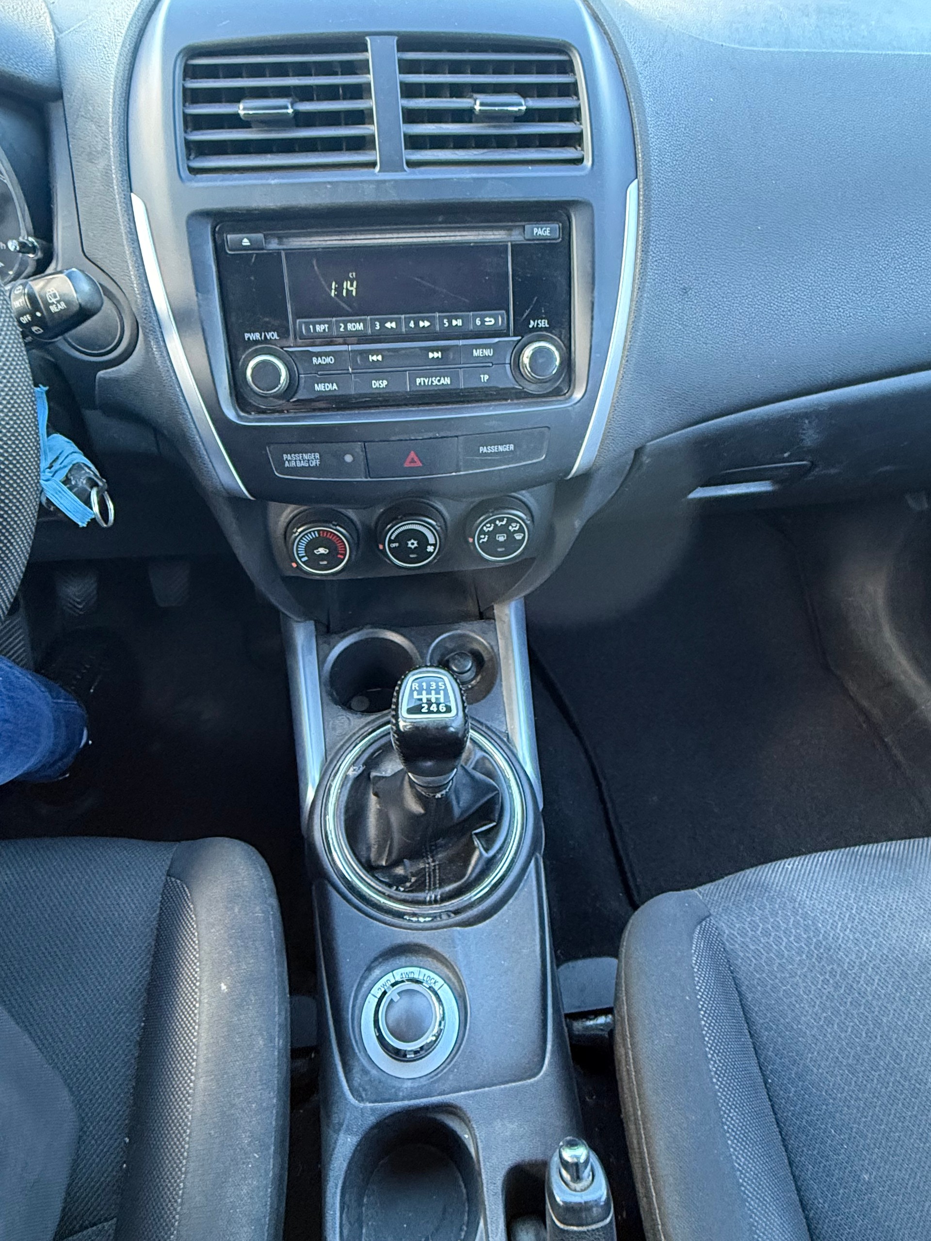 CITROEN C4 Aircross 1.6 HDi Exclusive 4WD-image-10