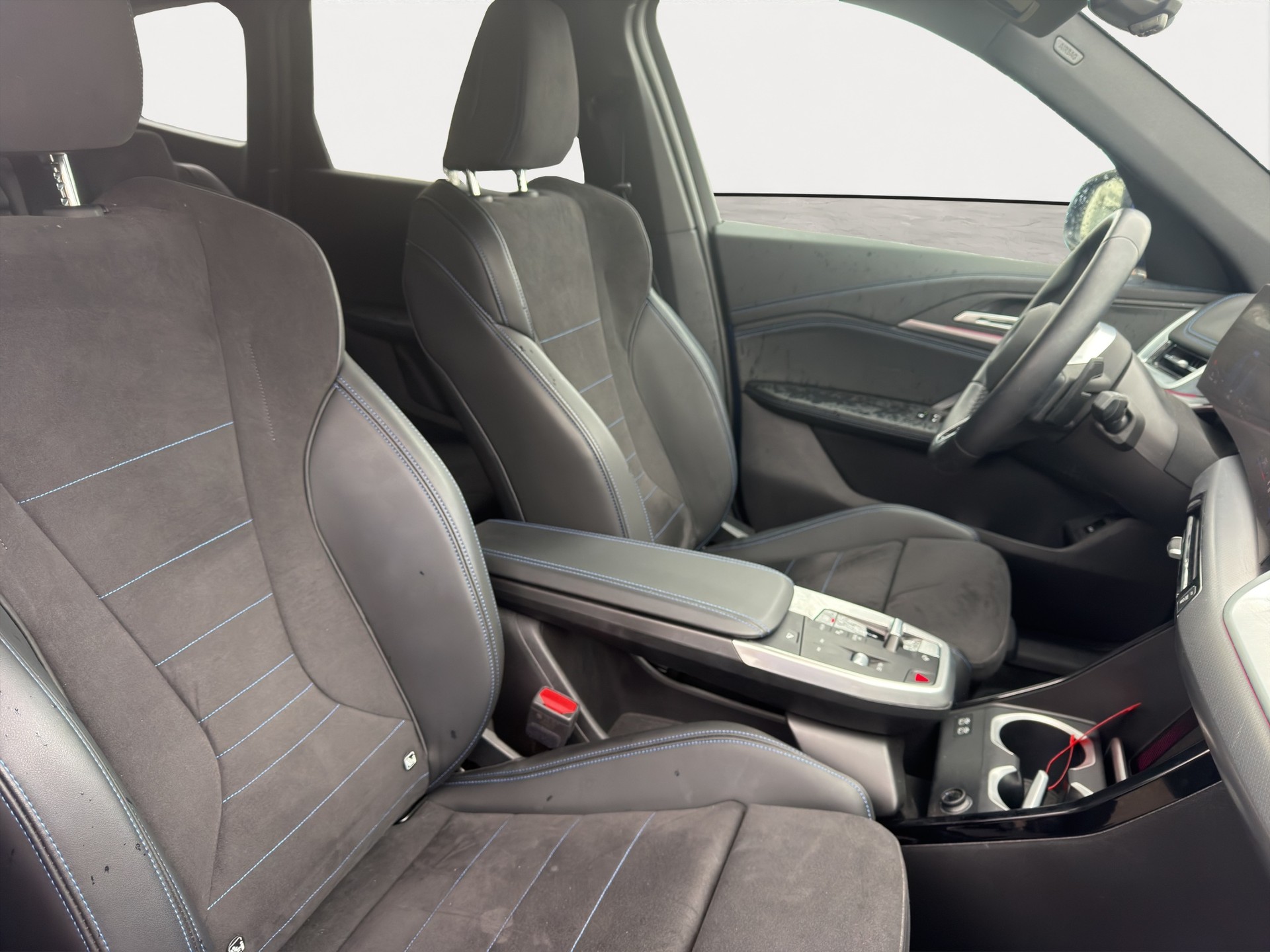 BMW X1 xDrive 20d 48V M Sport-image-11