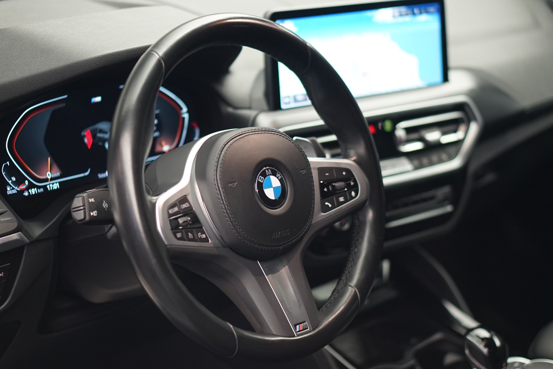 BMW X4 xDrive 48V 20d M Sport Steptronic-image-21