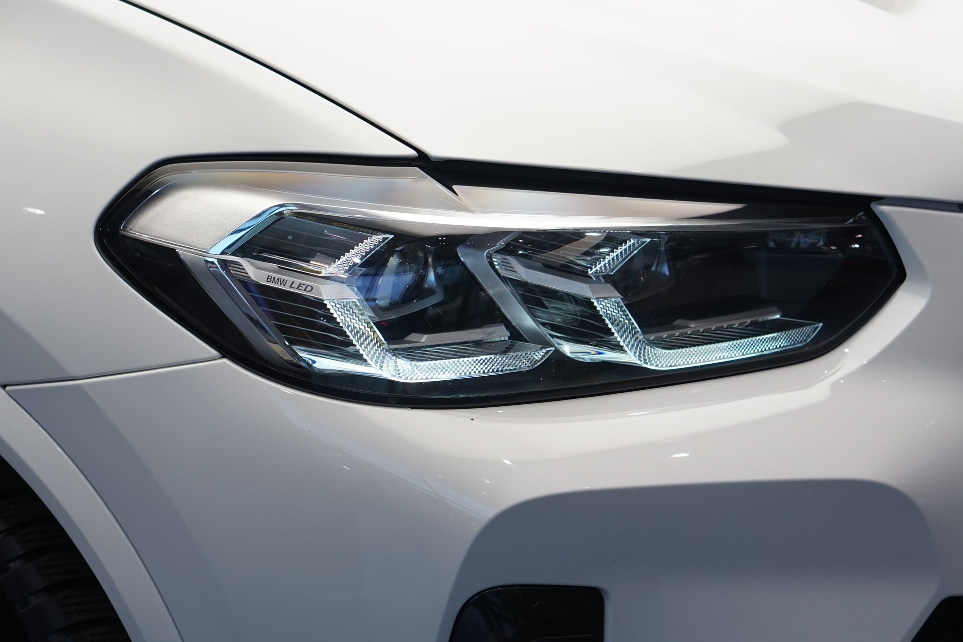 BMW X4 xDrive 48V 20d M Sport Steptronic-image-10