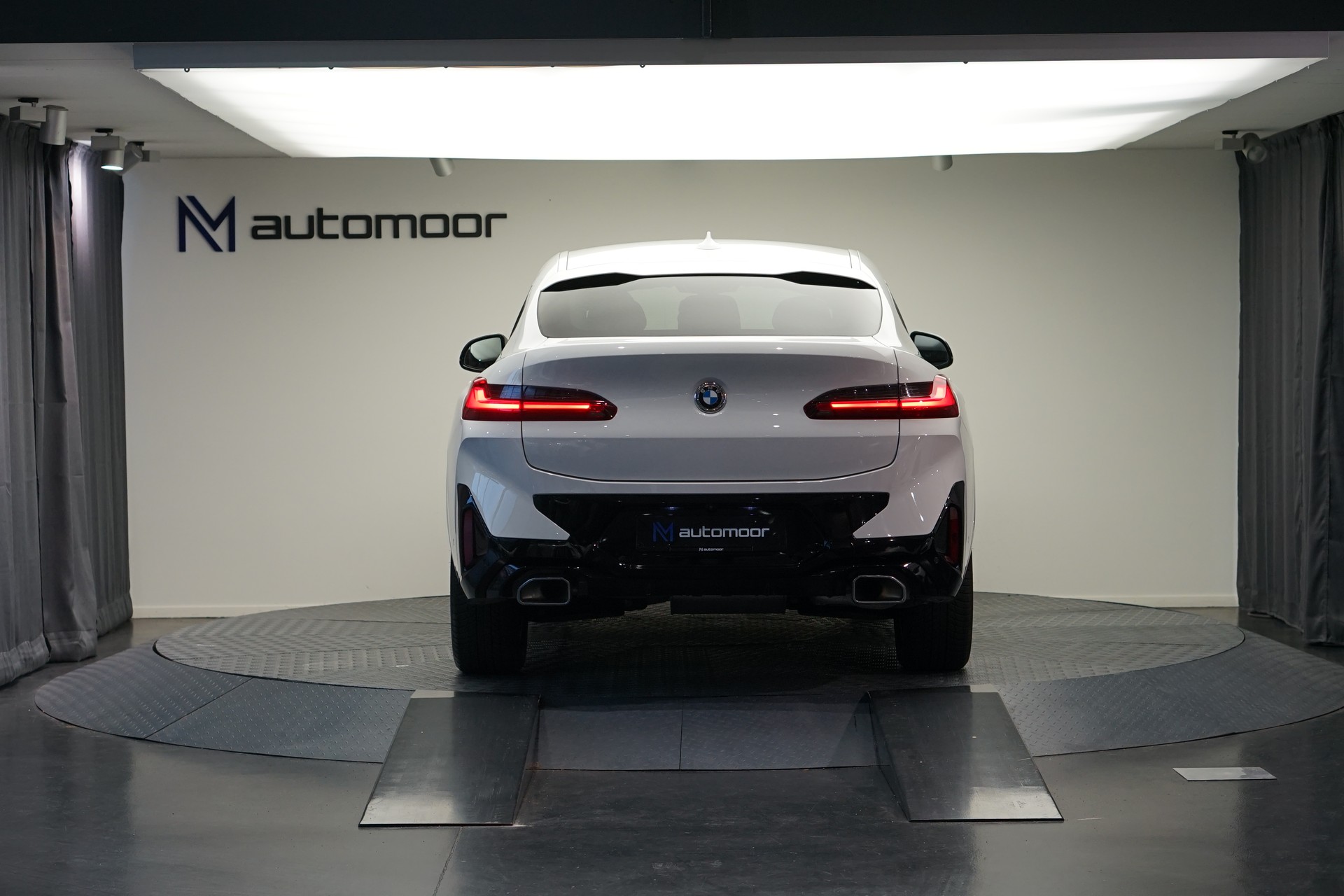 BMW X4 xDrive 48V 20d M Sport Steptronic-image-5