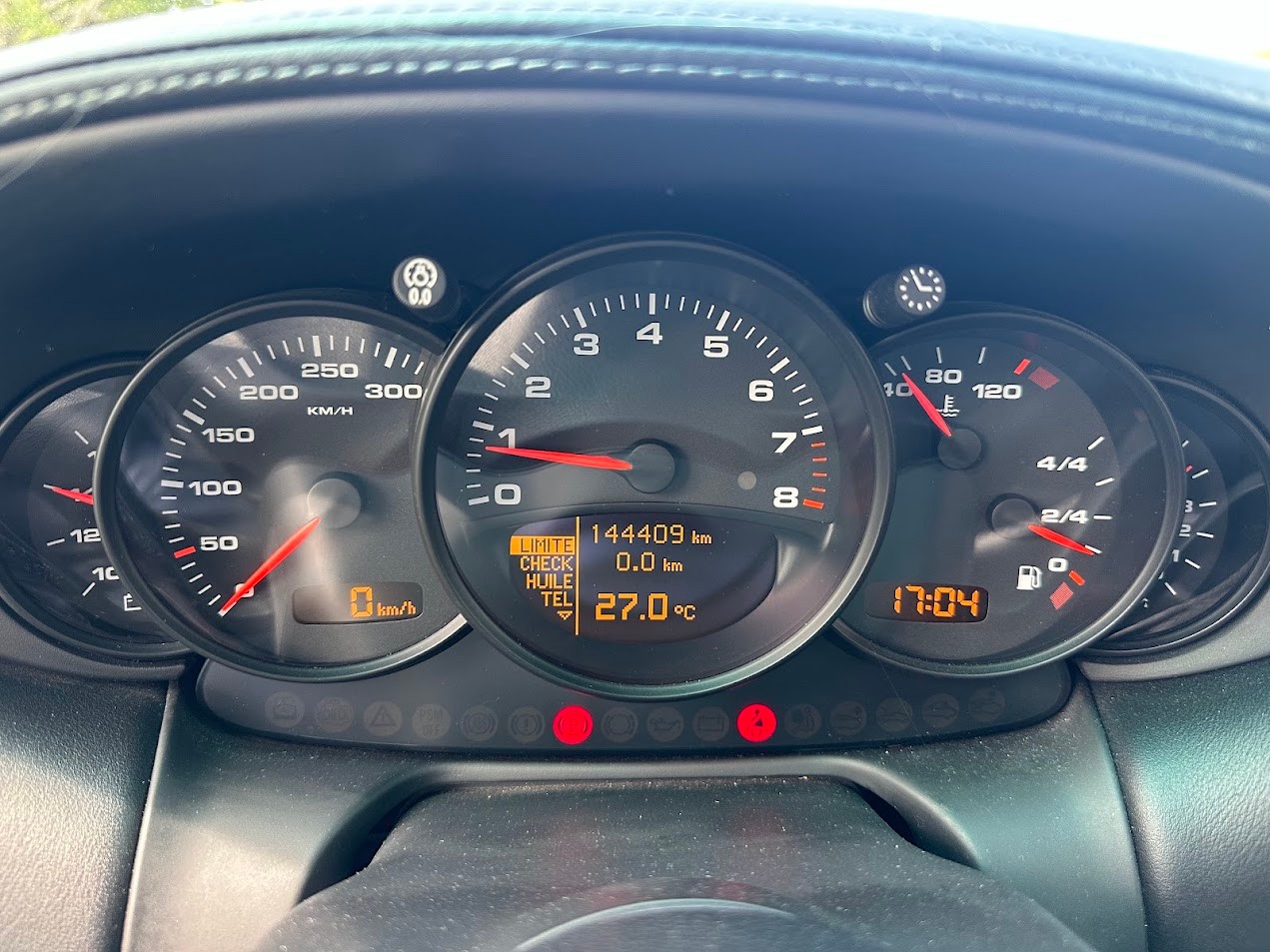 PORSCHE 911 Carrera 4 S-image-4