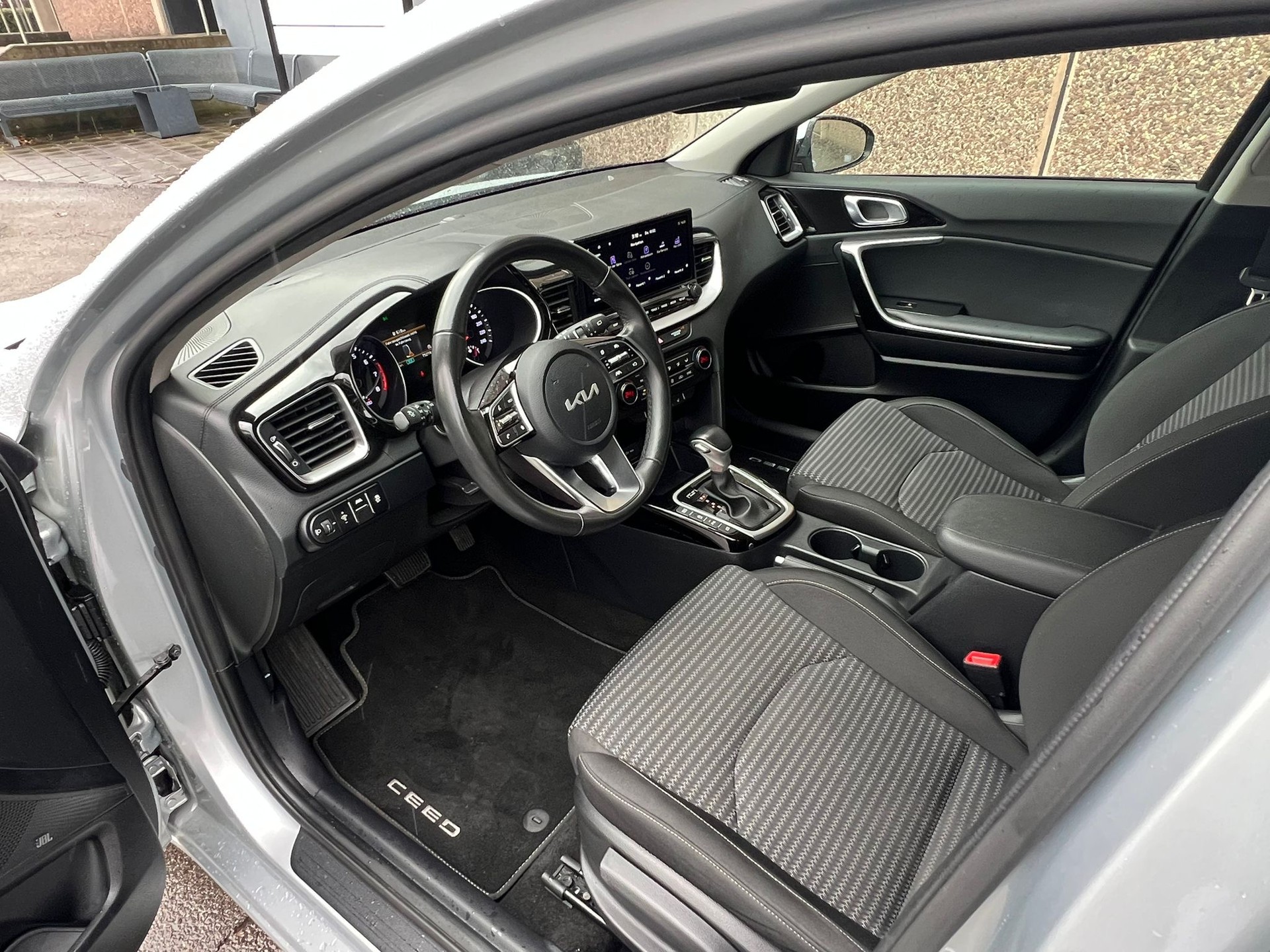 KIA Ceed Sportswagon 1.5 T-GDi MHEV Power DCT-image-9