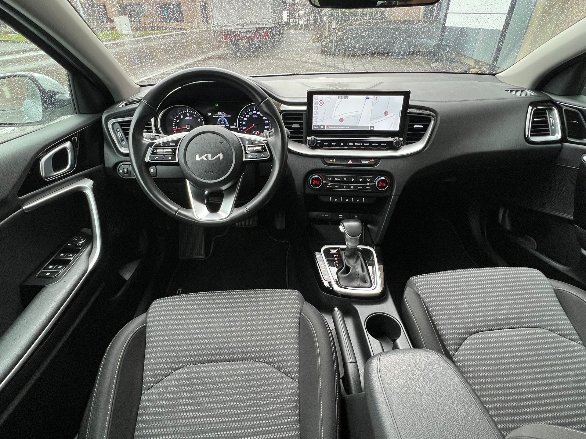 KIA Ceed Sportswagon 1.5 T-GDi MHEV Power DCT-image-7