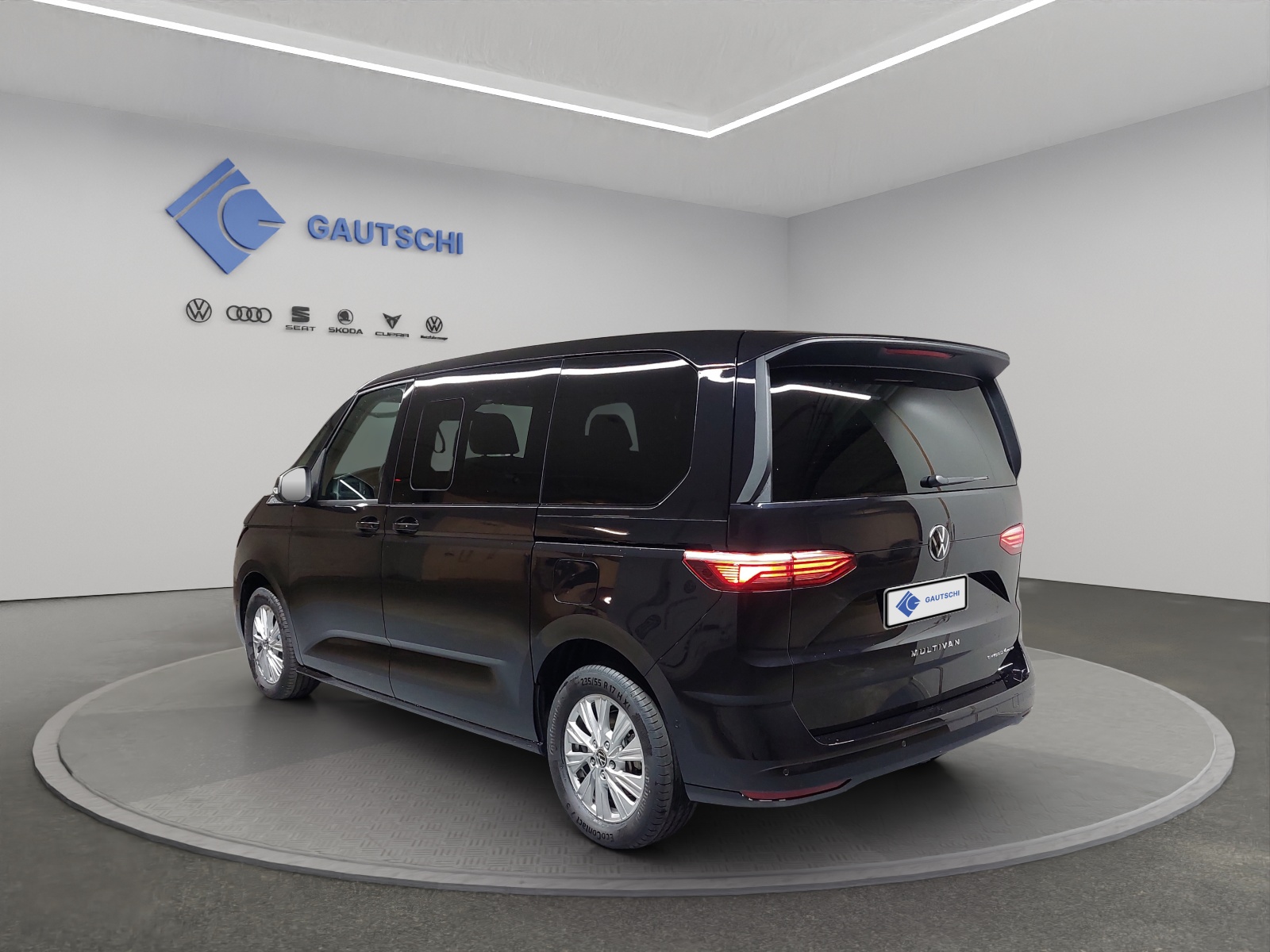 VW Multivan Liberty Kurz 1.5l eHybrid-image-2