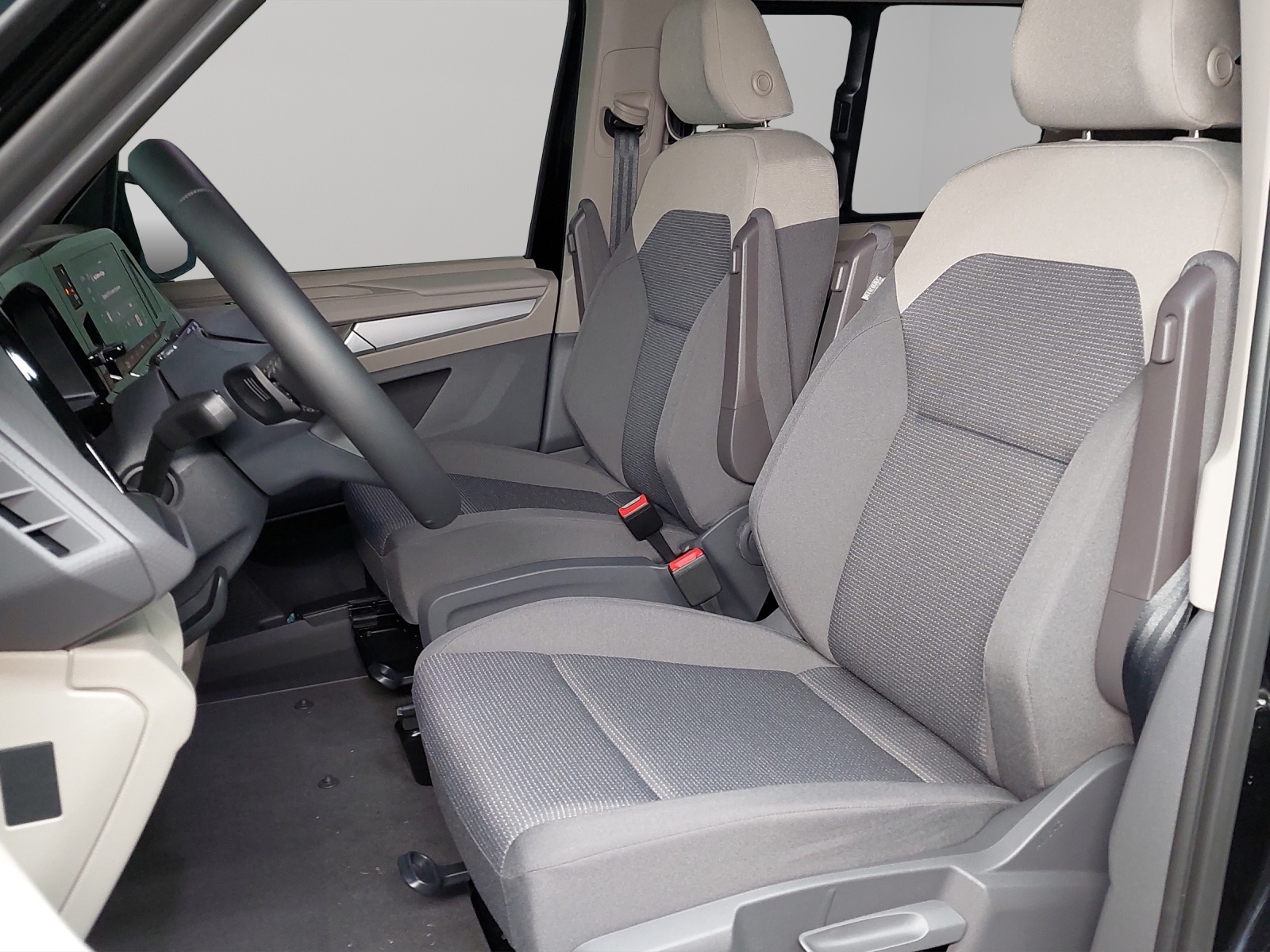 VW Multivan Liberty Kurz 1.5l eHybrid-image-4