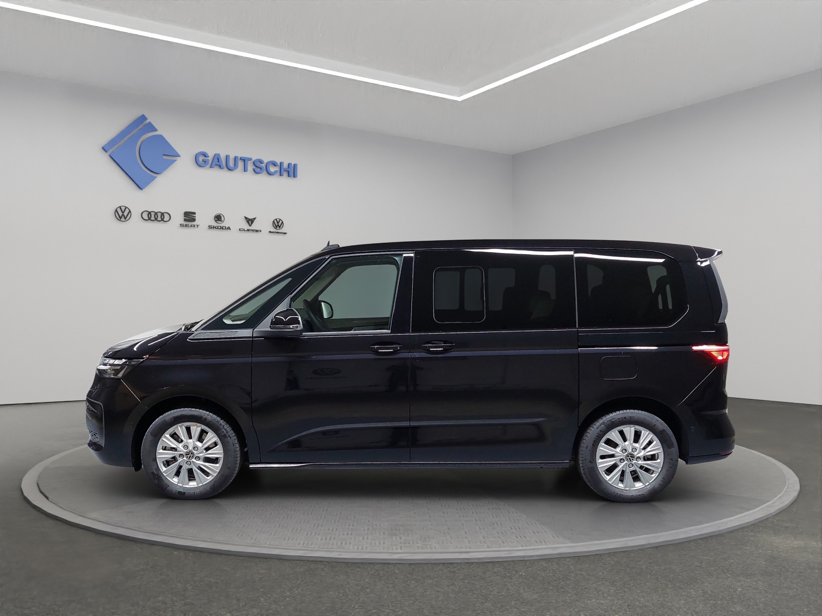 VW Multivan Liberty Kurz 1.5l eHybrid-image-1