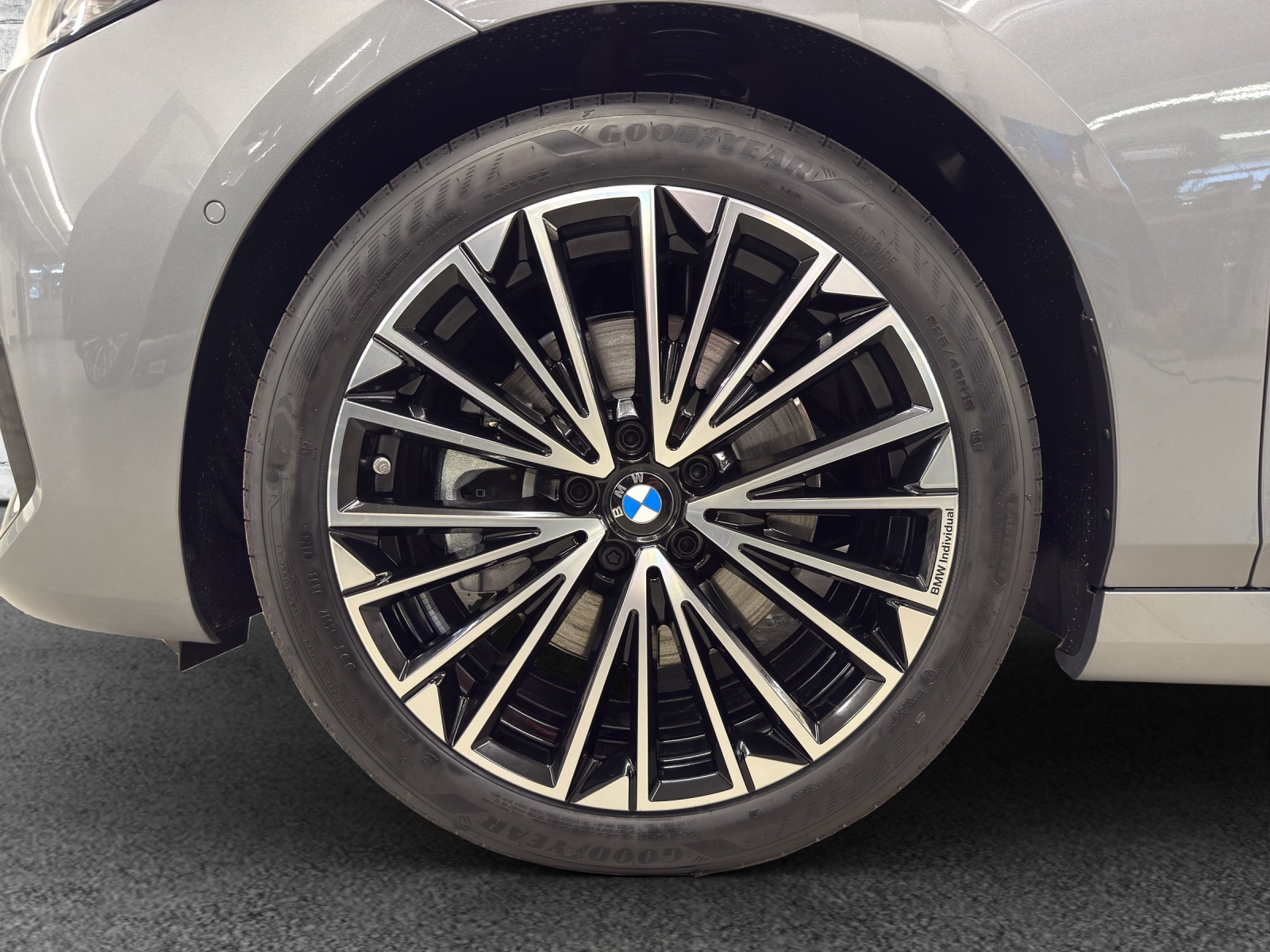 BMW 223d Active Tourer xDrive DKG-image-8