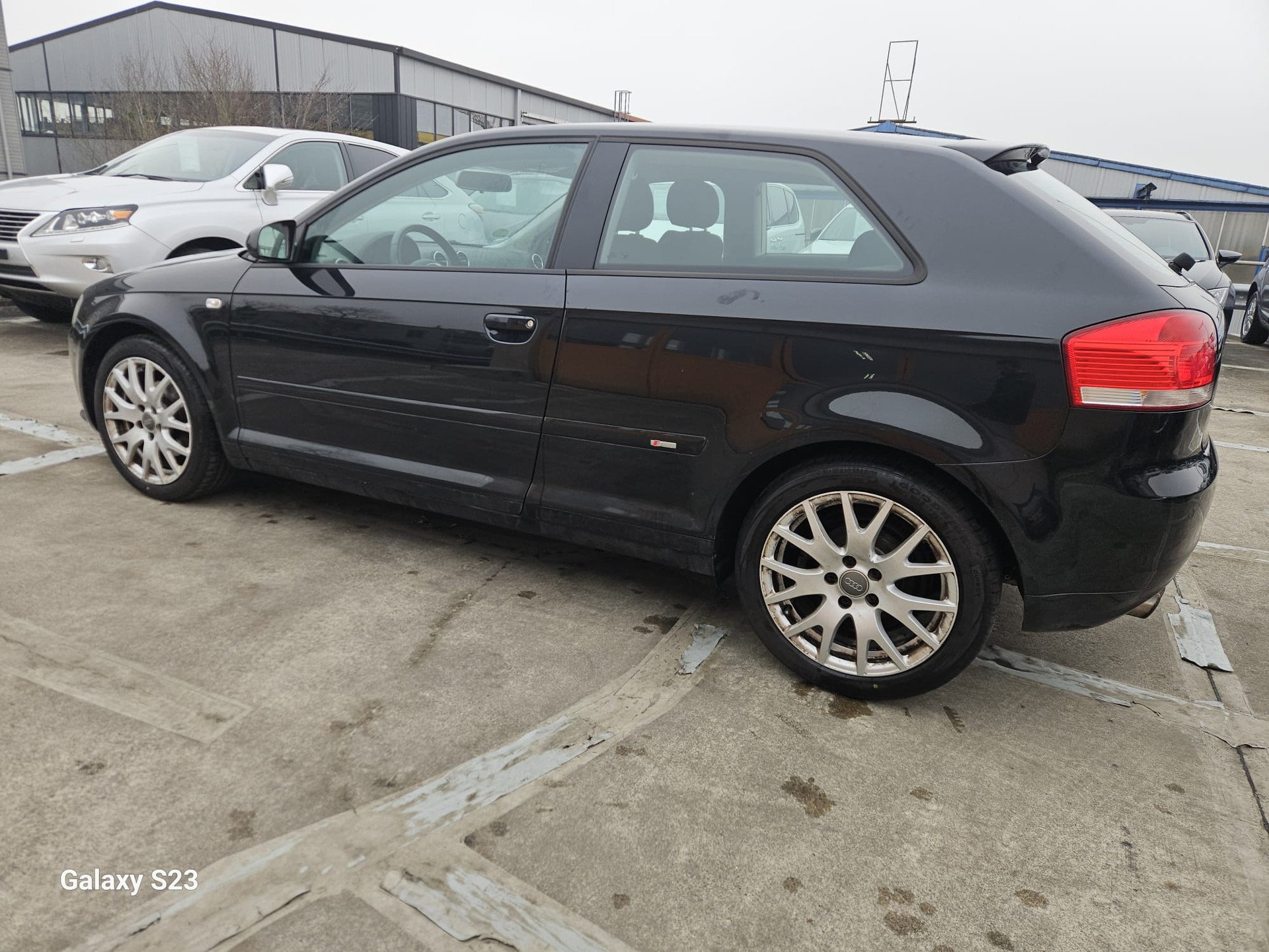AUDI A3 1.8 Turbo FSI Ambition-image-1