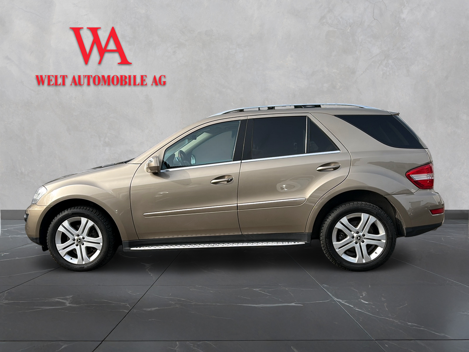 MERCEDES-BENZ ML 300 CDI Blue Eff. My Star 4Matic 7G-Tronic-showroom-element-1