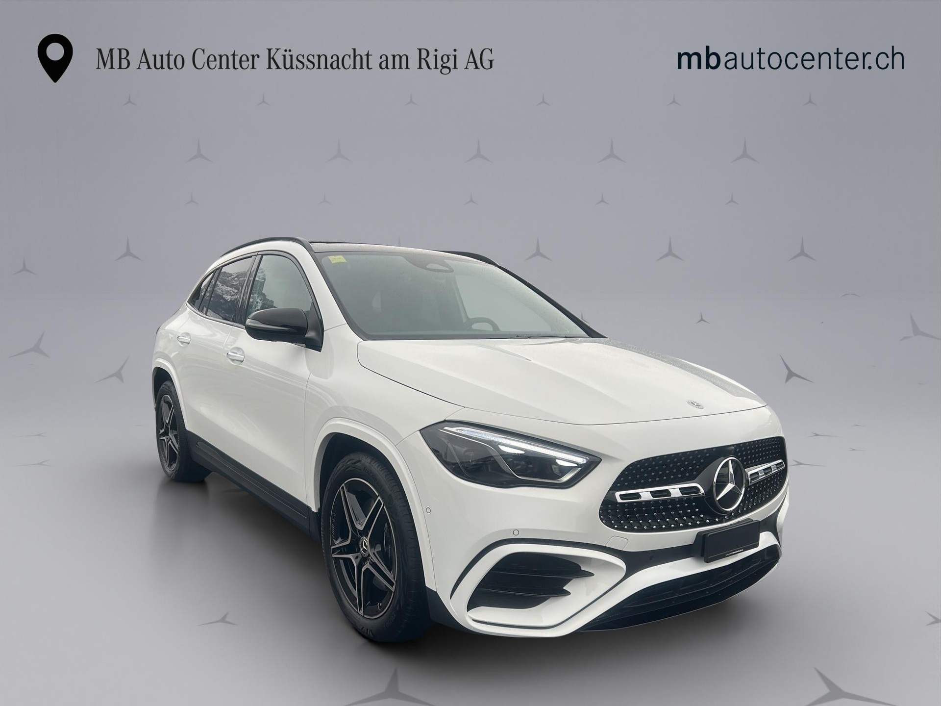MERCEDES-BENZ GLA 250 Swiss Star AMG Line 4matic-image-7