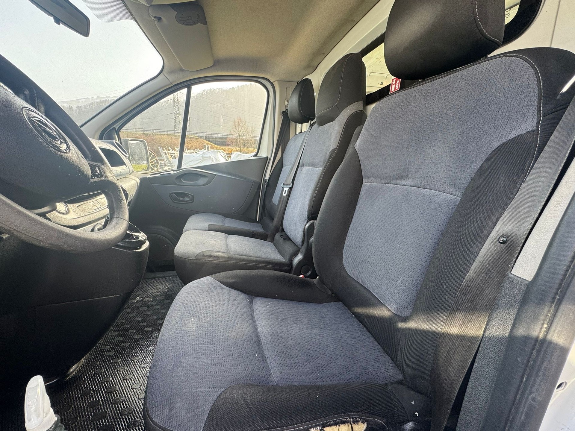 OPEL Vivaro 1.6CDTI Tourer 2.7t L1H1-image-9