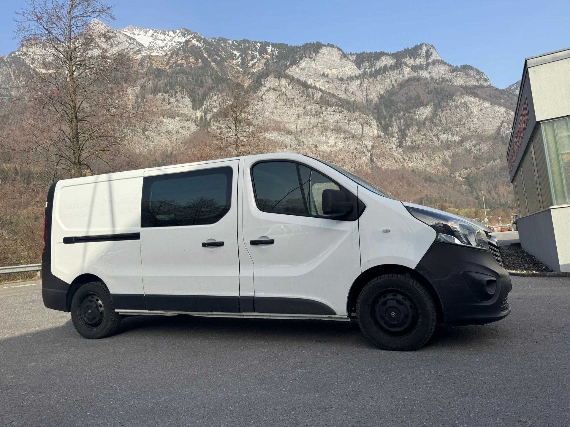 OPEL Vivaro 1.6CDTI Tourer 2.7t L1H1-image-12