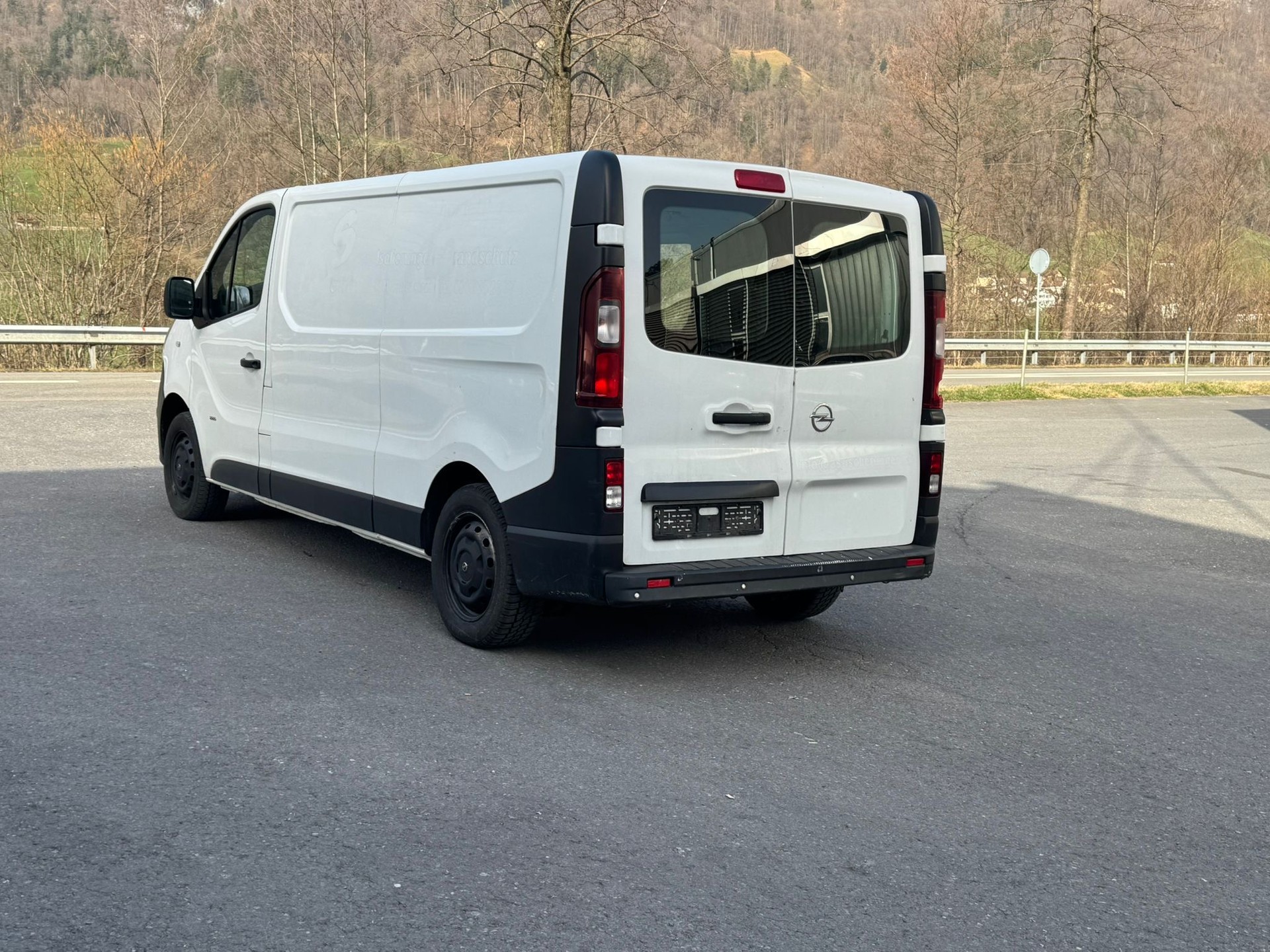 OPEL Vivaro 1.6CDTI Tourer 2.7t L1H1-image-4