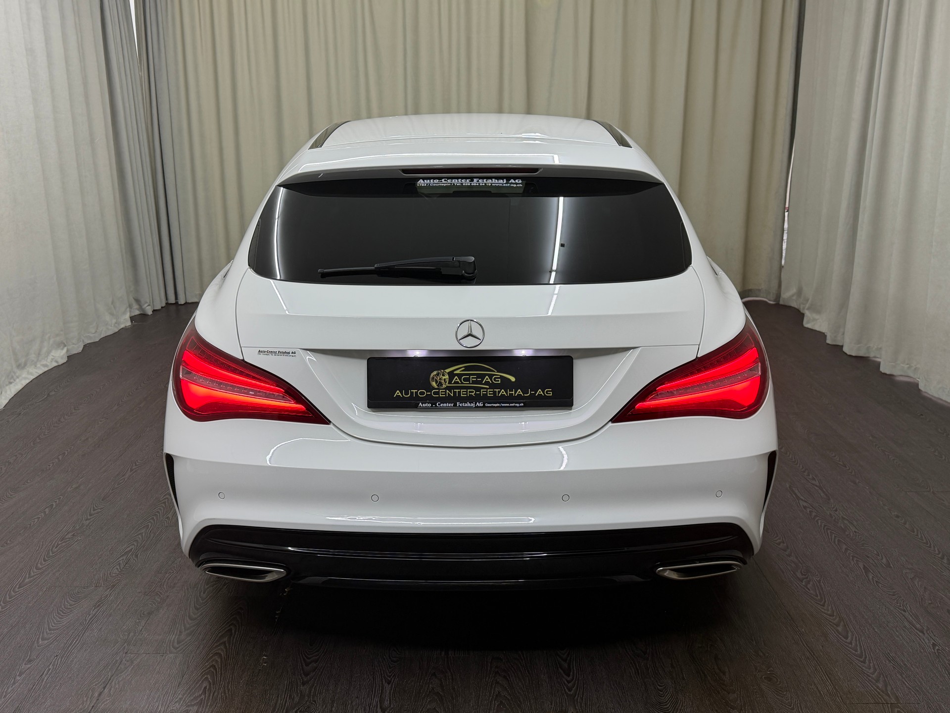 MERCEDES-BENZ CLA Shooting Br 200 d Swiss Star AMG Line 4M-image-4