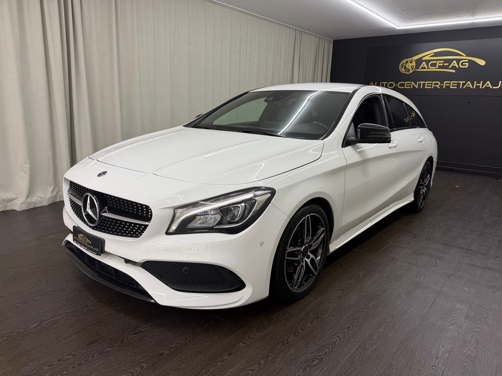 MERCEDES-BENZ CLA Shooting Br 200 d Swiss Star AMG Line 4M-image-0