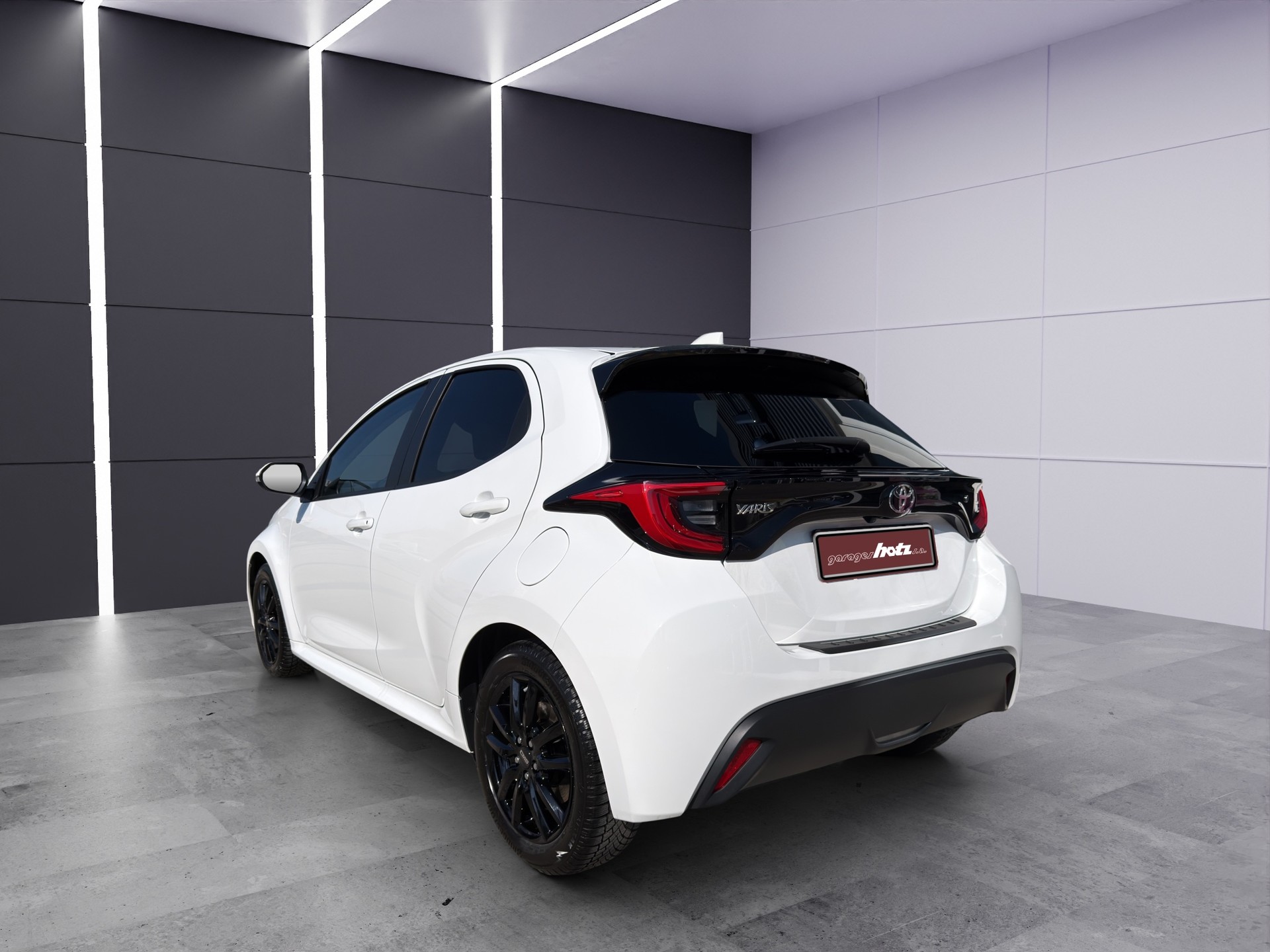 TOYOTA Yaris 1.5 Comfort e-CVT-image-3