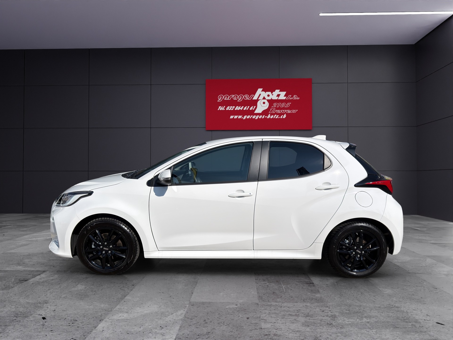 TOYOTA Yaris 1.5 Comfort e-CVT-image-2