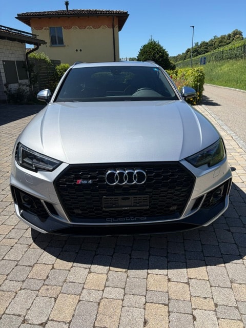 AUDI RS4 Avant 2.9 TFSI quattro tiptronic-image-2