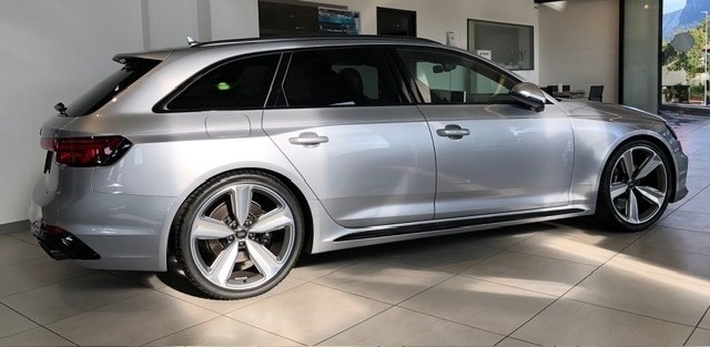 AUDI RS4 Avant 2.9 TFSI quattro tiptronic-image-1