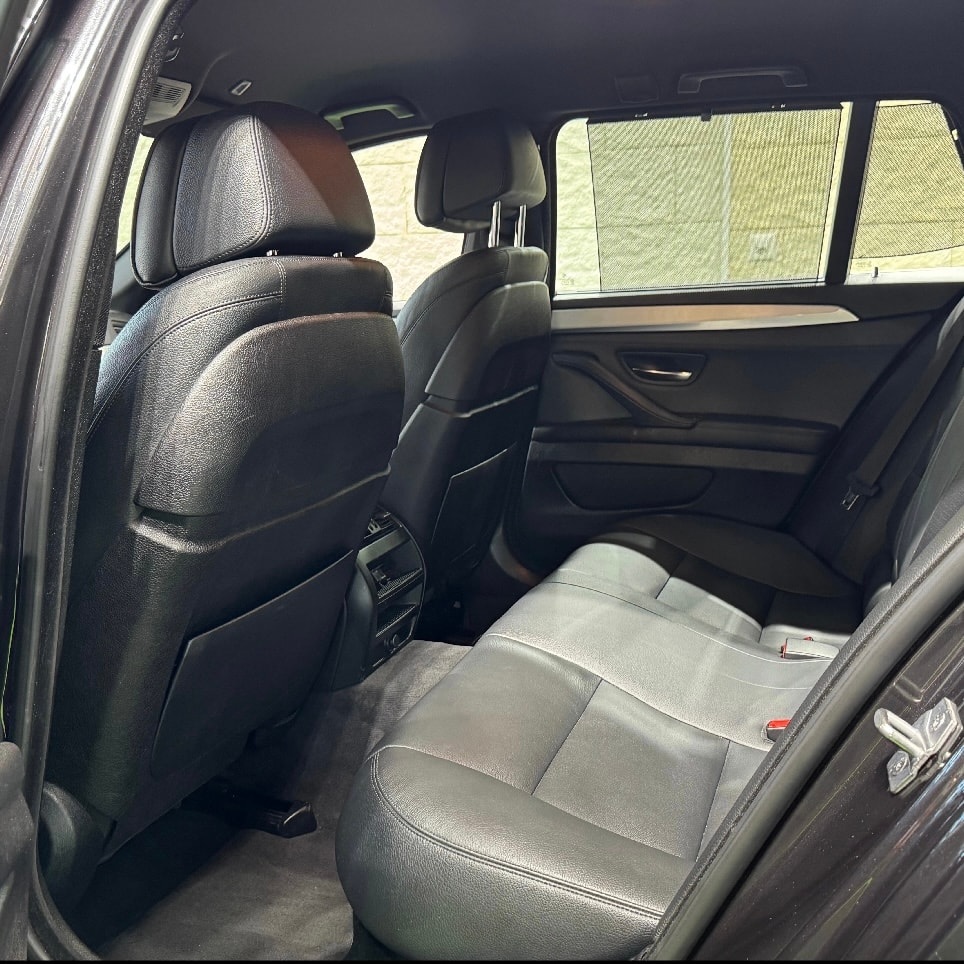 BMW 528i Touring xDrive Steptronic-image-11