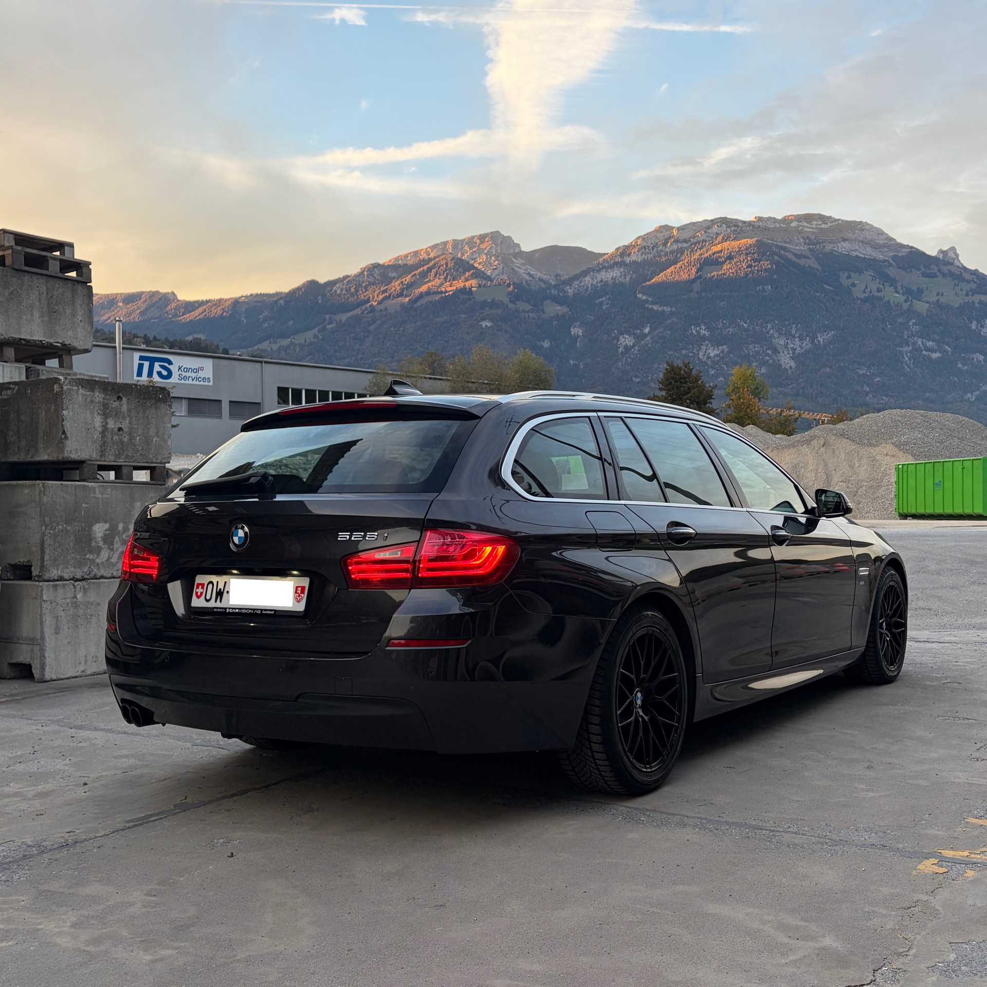 BMW 528i Touring xDrive Steptronic-image-3