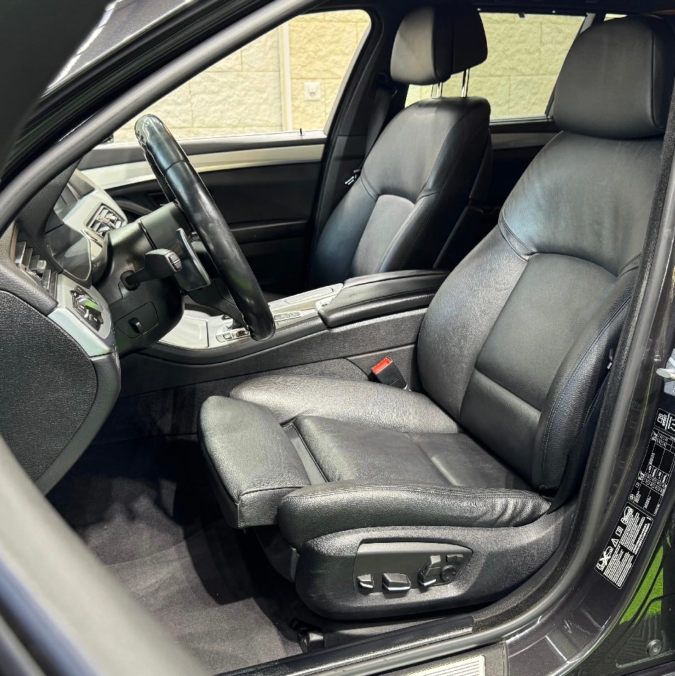 BMW 528i Touring xDrive Steptronic-image-9