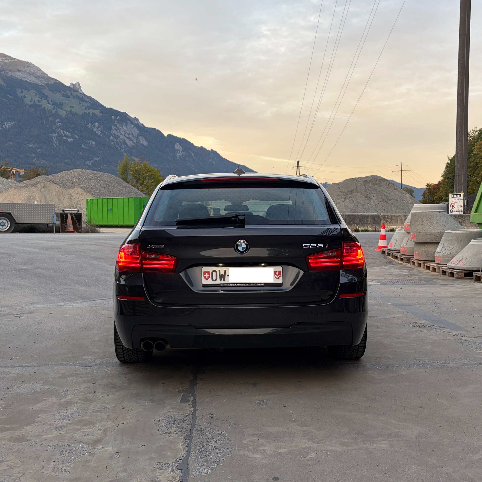 BMW 528i Touring xDrive Steptronic-image-4