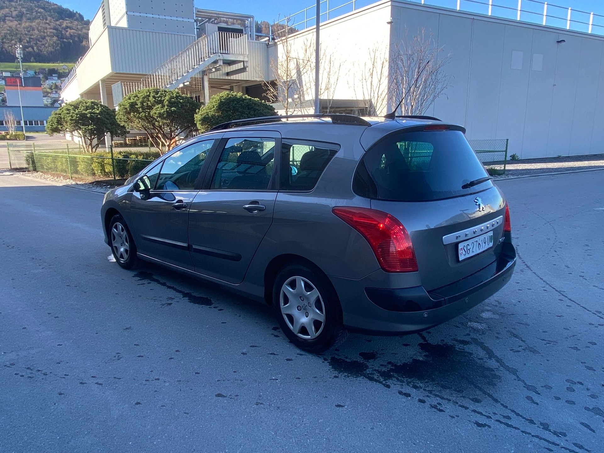 PEUGEOT 308 SW 1.6 HDI Trendy-image-5