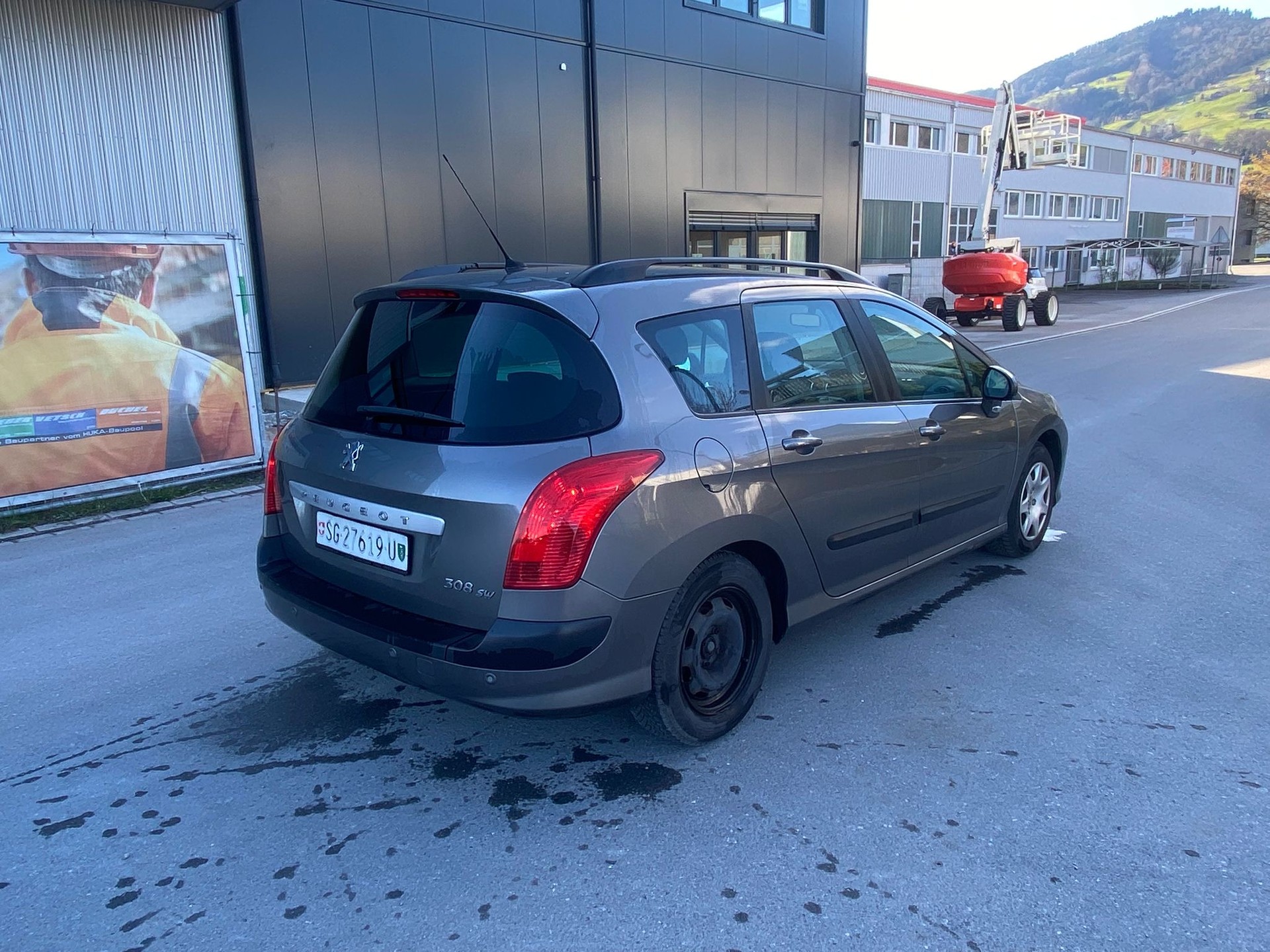 PEUGEOT 308 SW 1.6 HDI Trendy-image-4