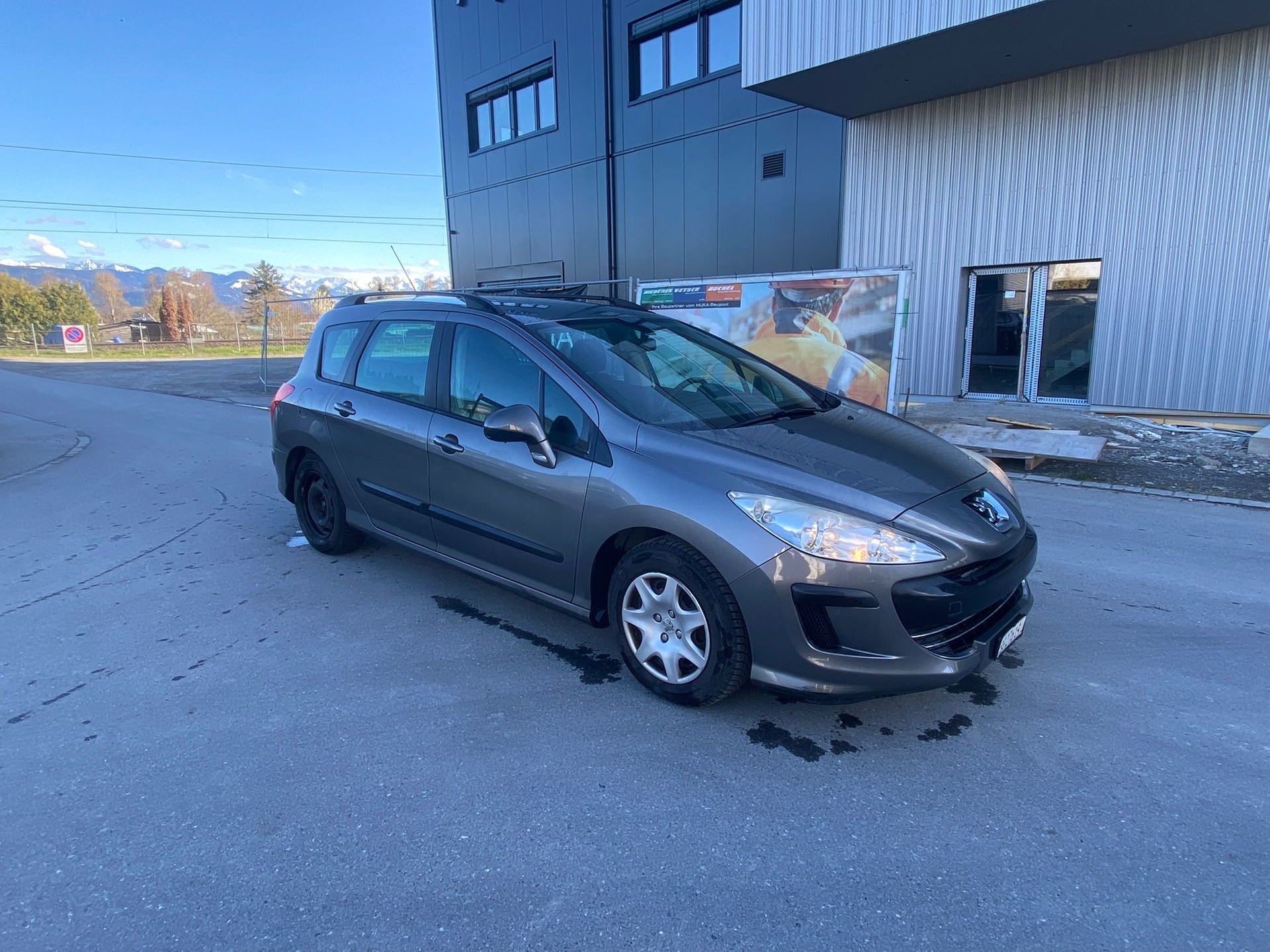 PEUGEOT 308 SW 1.6 HDI Trendy-image-1