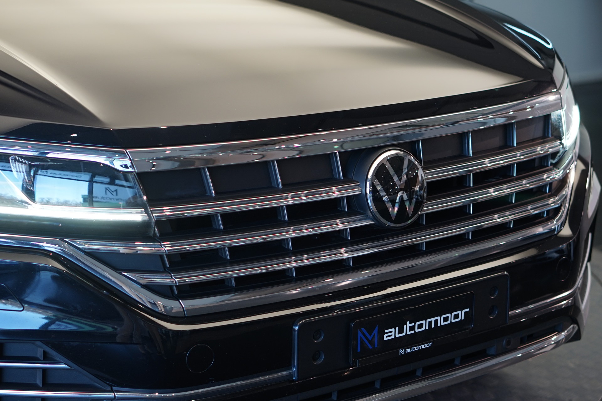 VW Touareg 3.0 TDI Atmosphere Tiptronic-image-37