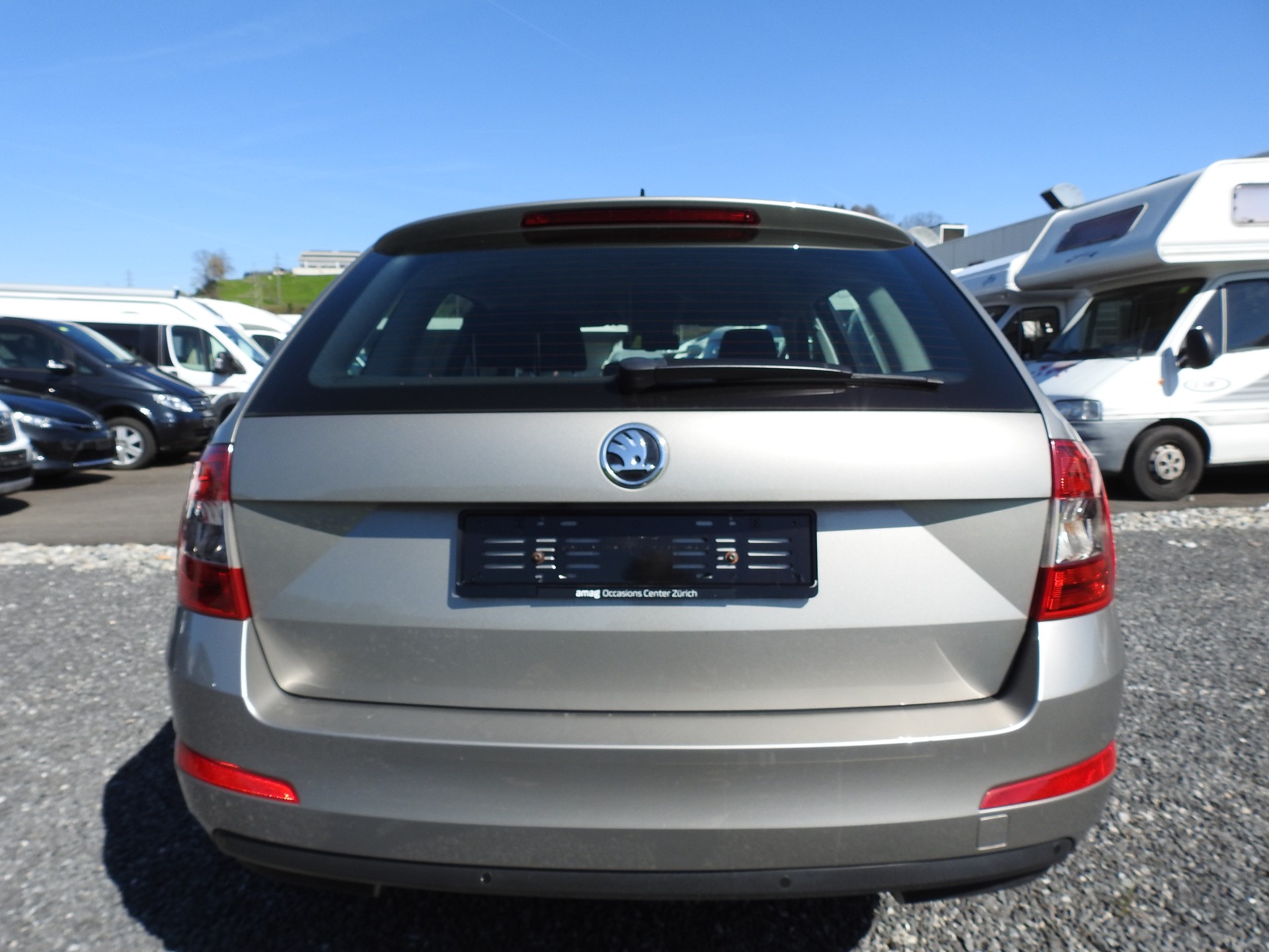 SKODA Octavia Combi 2.0 TDI Swiss Edition 4x4 DSG-image-5